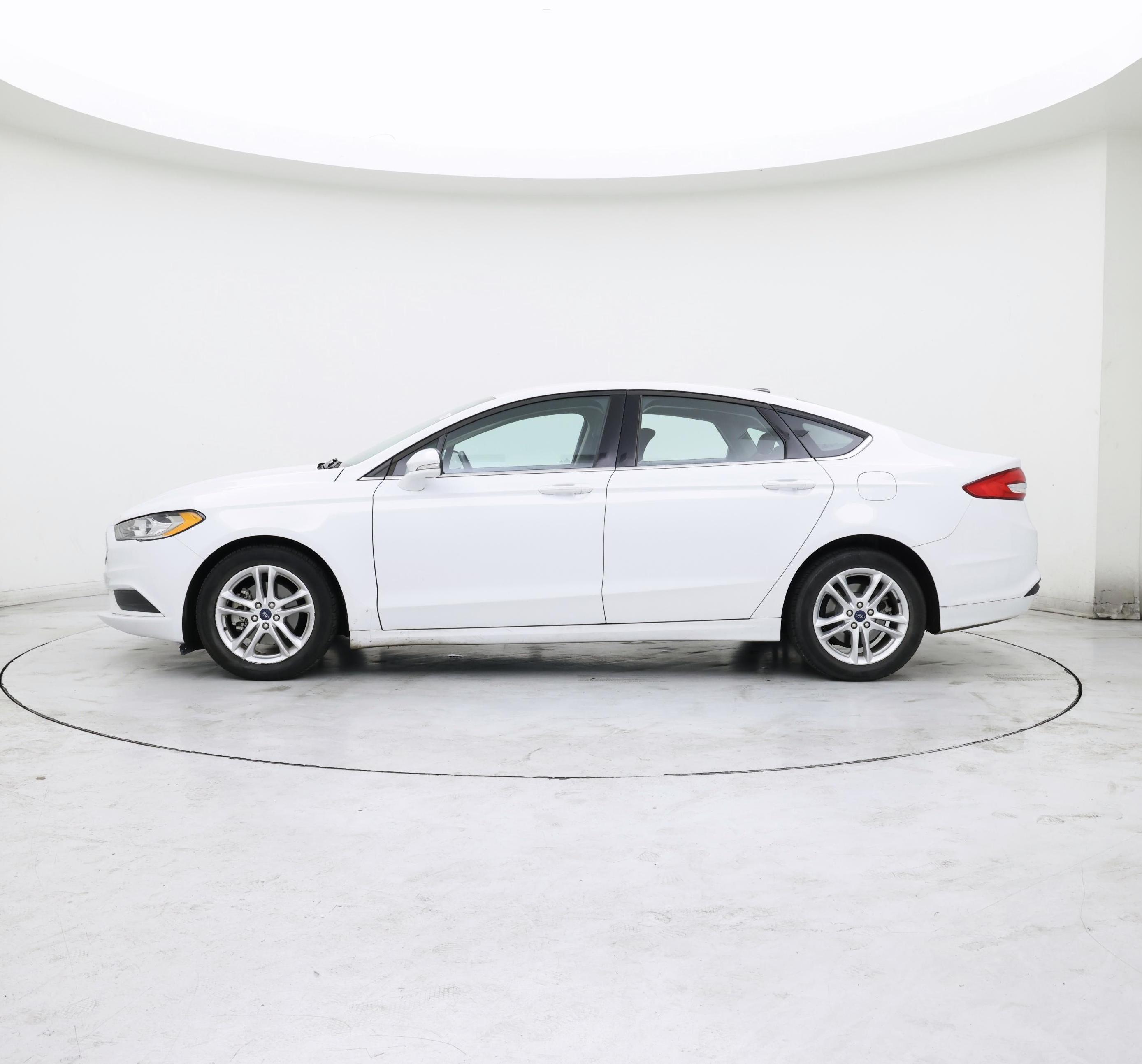 Thumbnail: 2018 Ford Fusion - 3