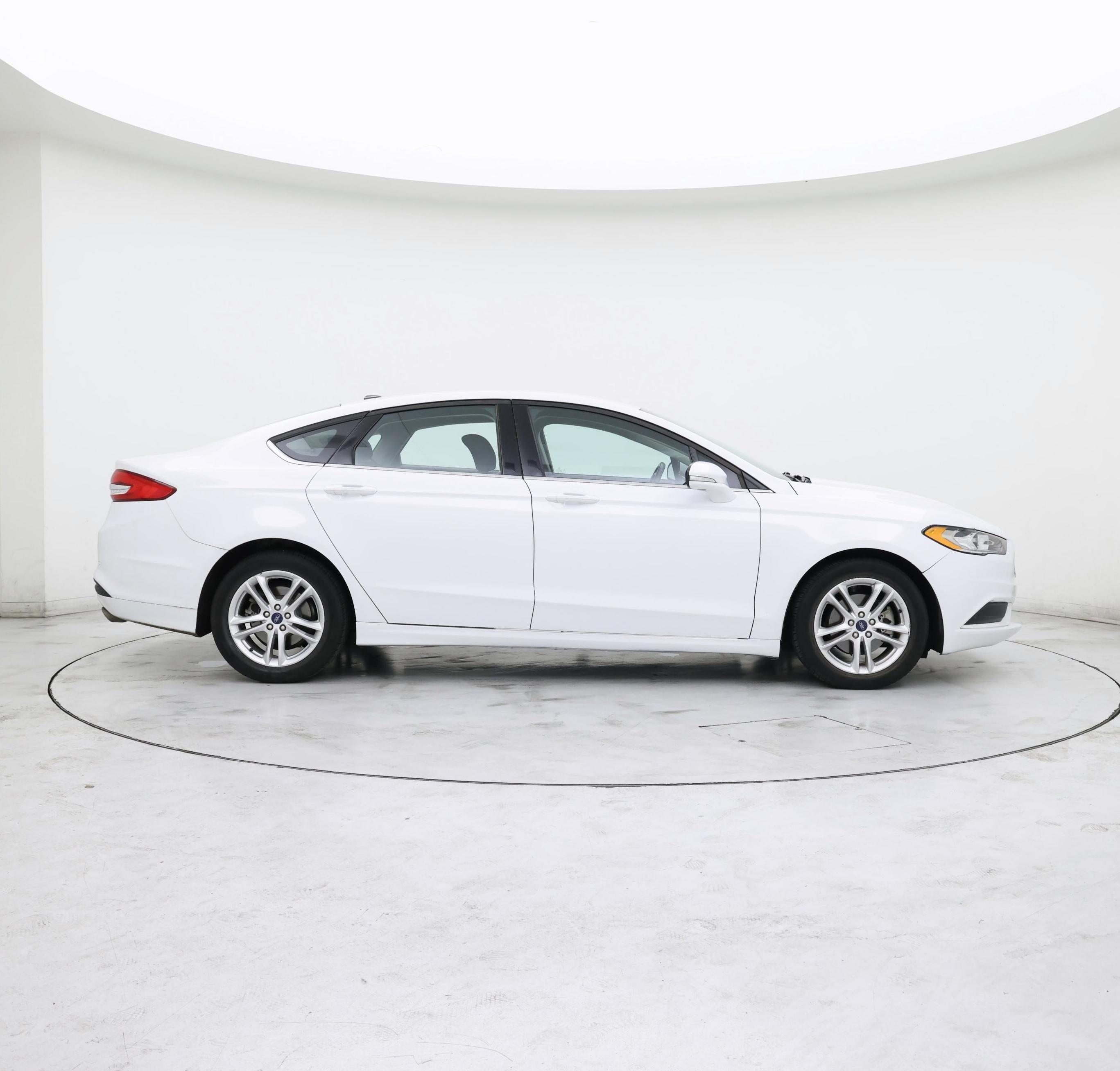 Thumbnail: 2018 Ford Fusion - 7