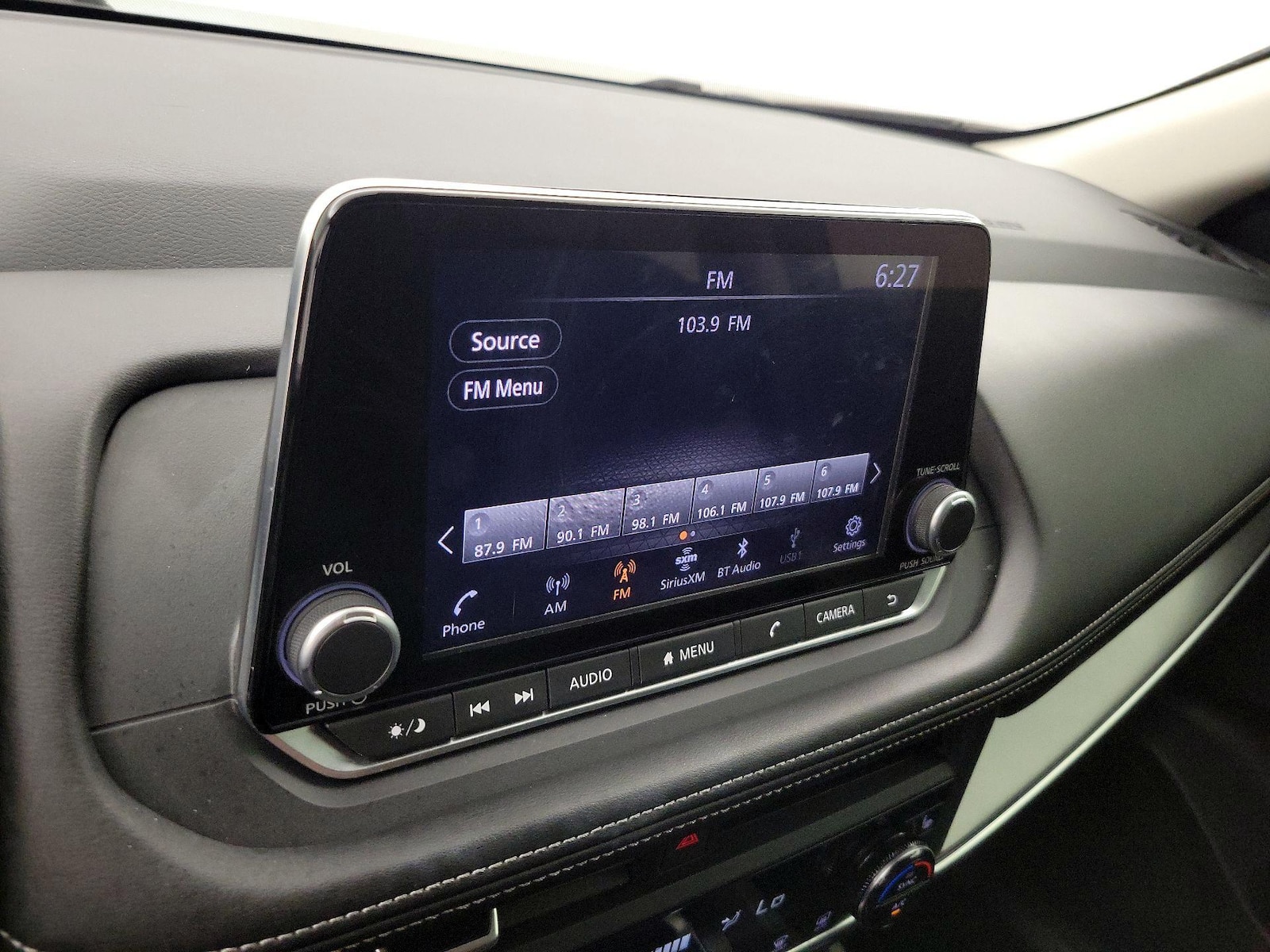 2024 Nissan Rogue SV - Photo 16
