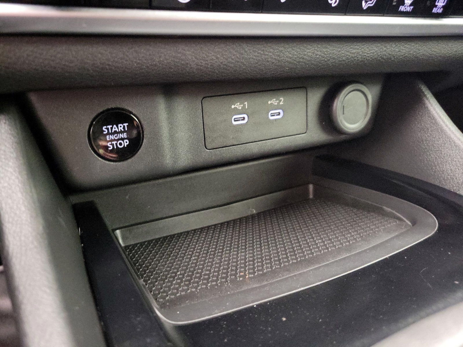 2024 Nissan Rogue SV - Photo 19