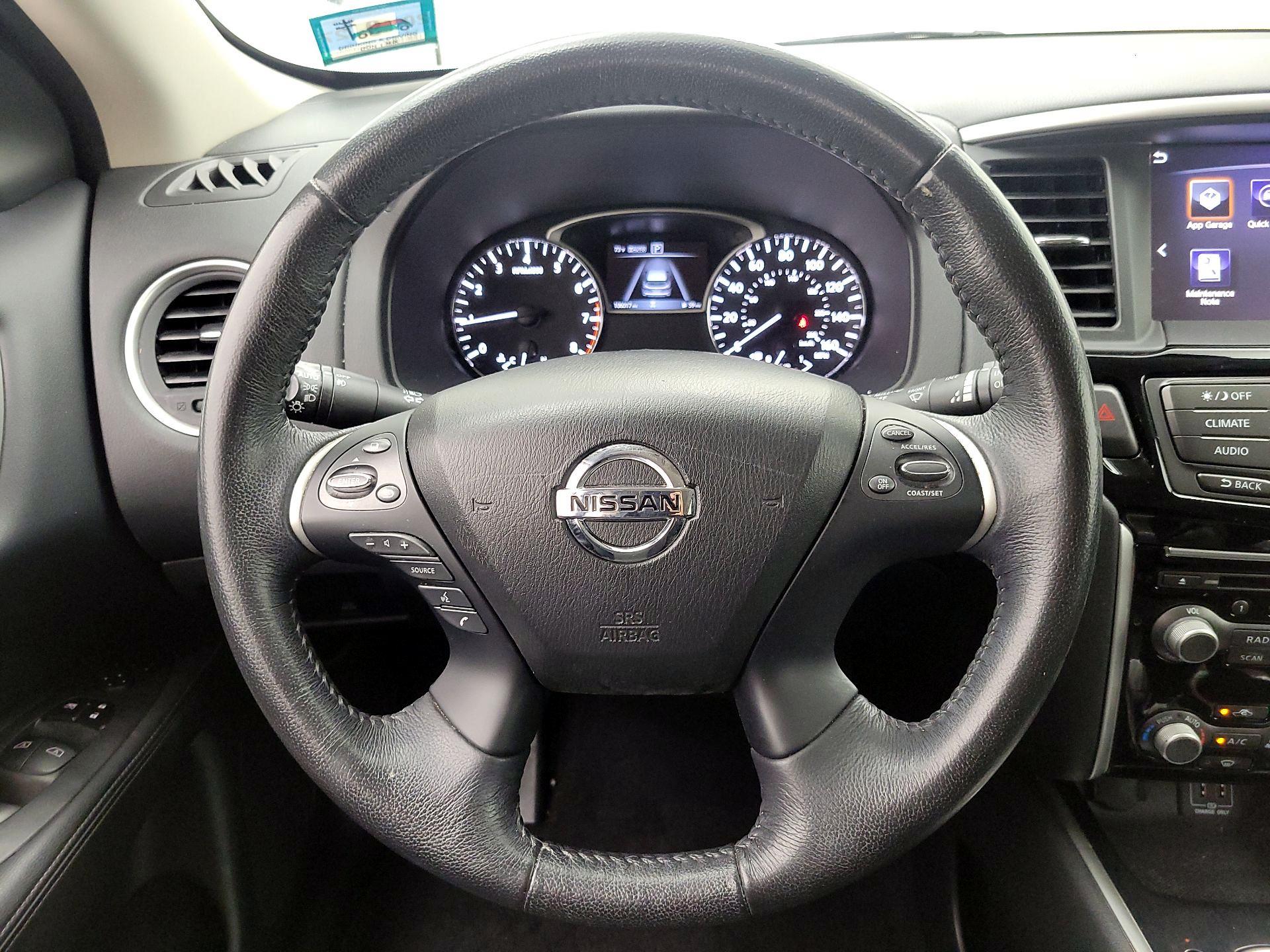 Thumbnail: 2018 Nissan Pathfinder - 10