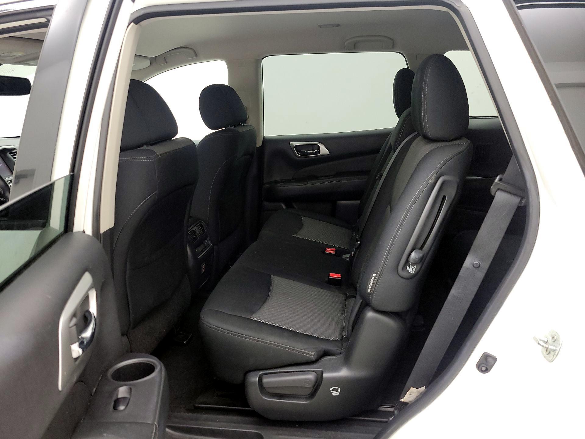 Thumbnail: 2018 Nissan Pathfinder - 19