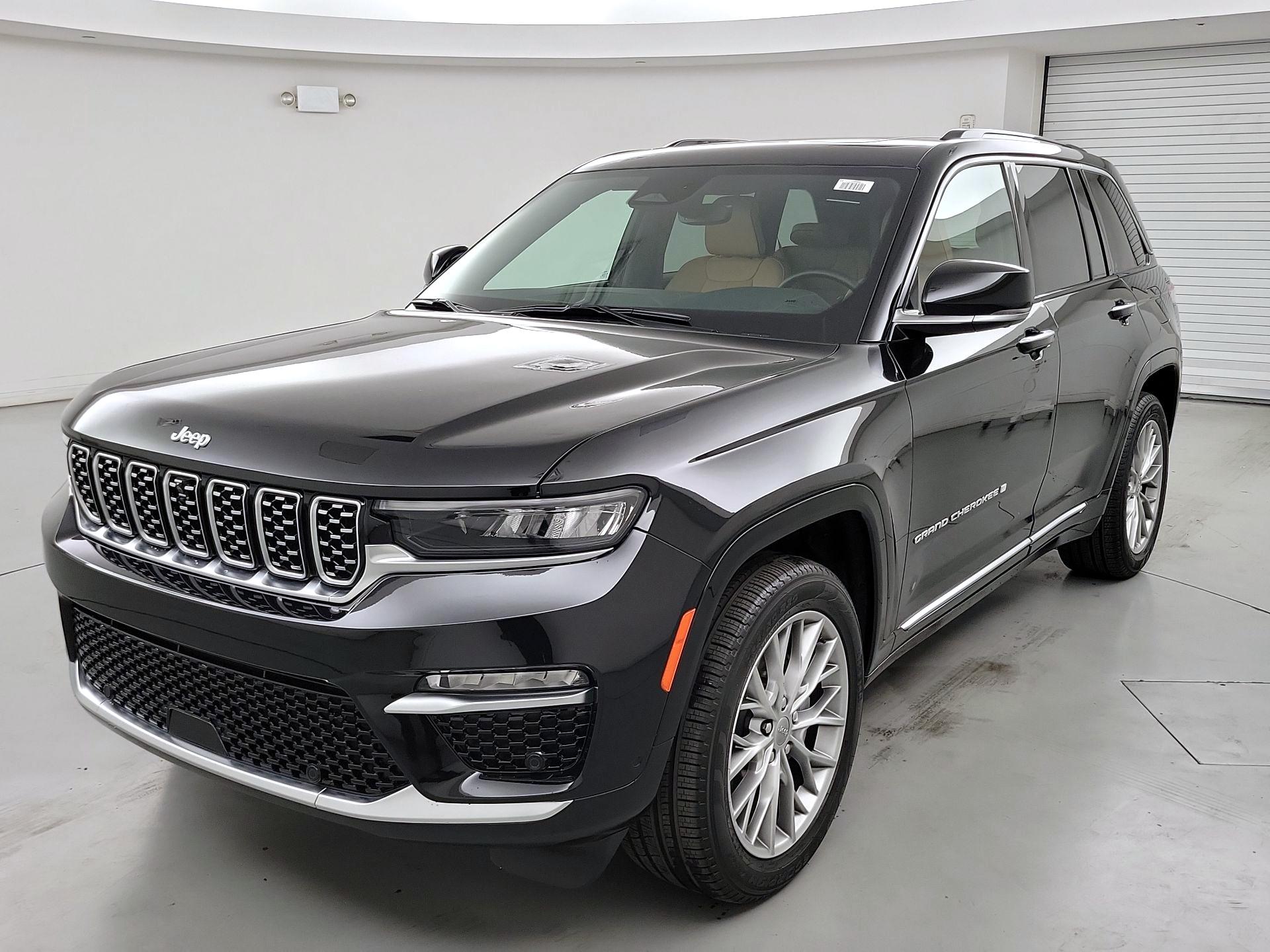 Thumbnail: 2025 Jeep Grand Cherokee - 3
