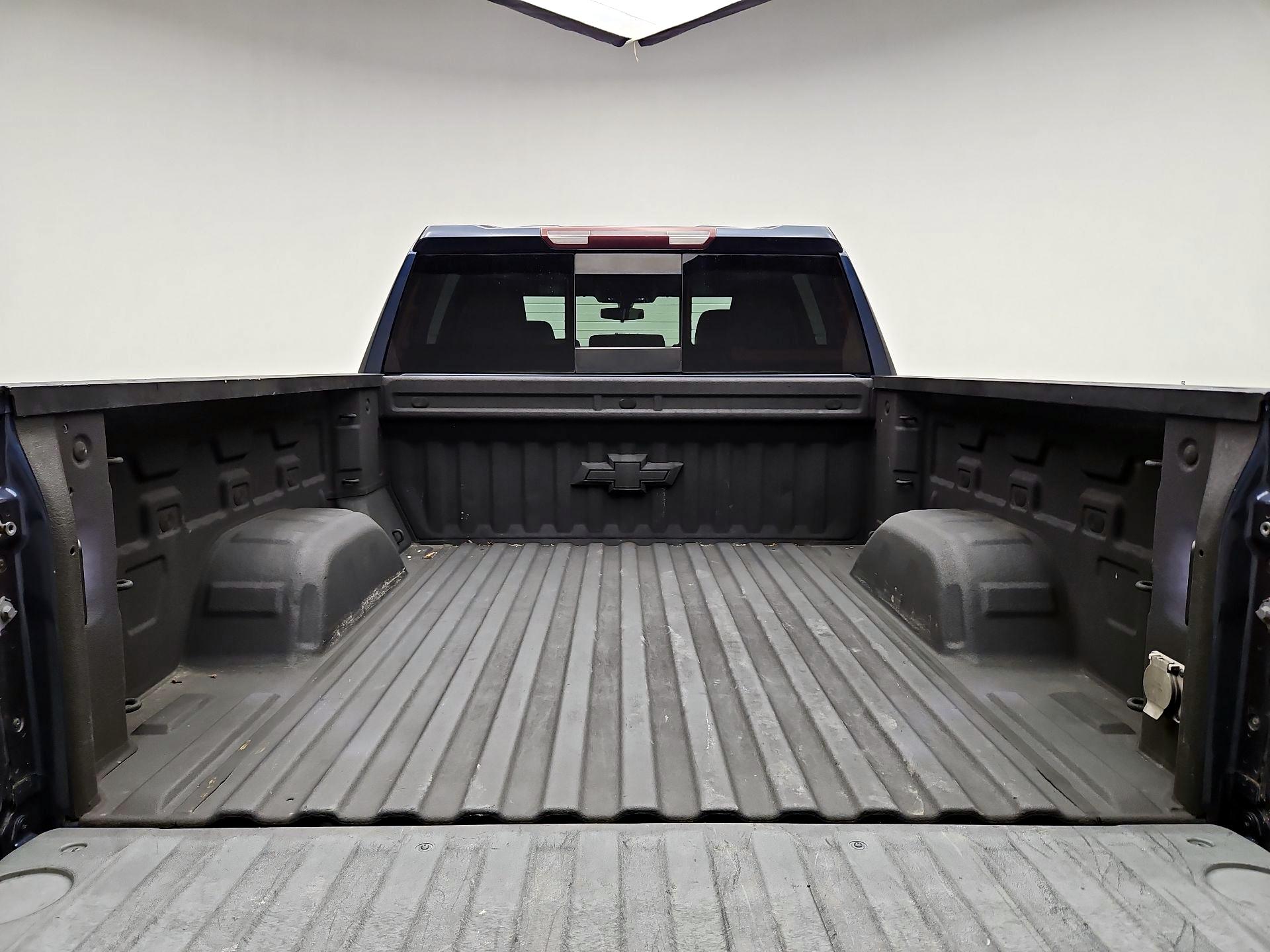 Thumbnail: 2019 Chevrolet Silverado 1500 - 20