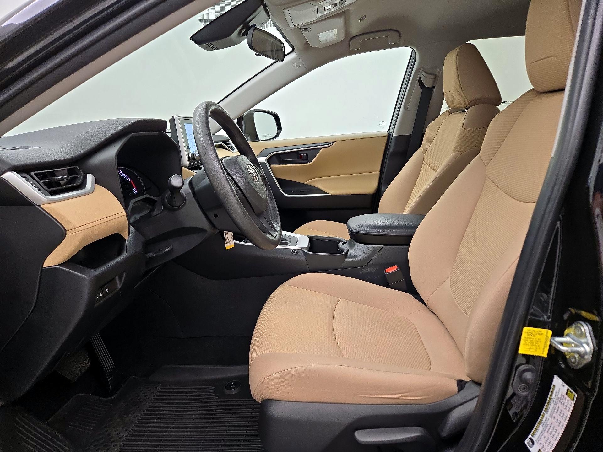 Thumbnail: 2023 Toyota RAV4 - 11