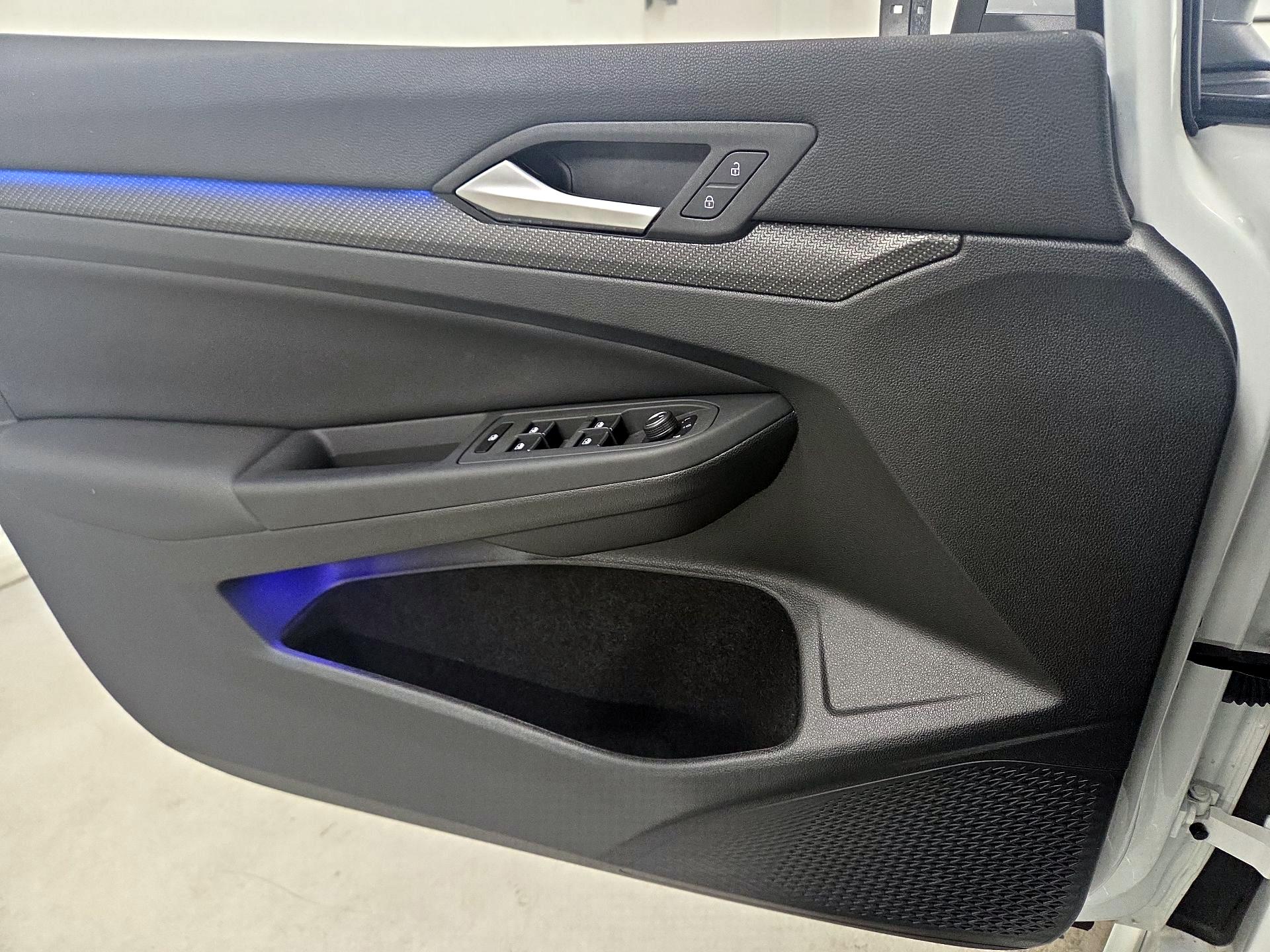 Thumbnail: 2024 Volkswagen Golf - 10