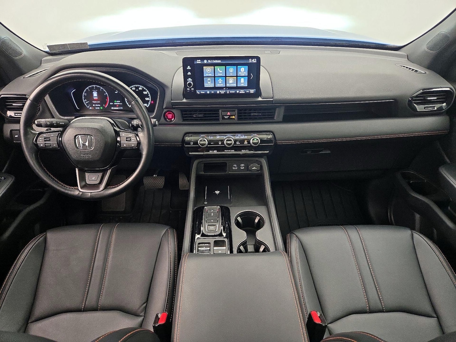 Apple CarPlay® & Android Auto™