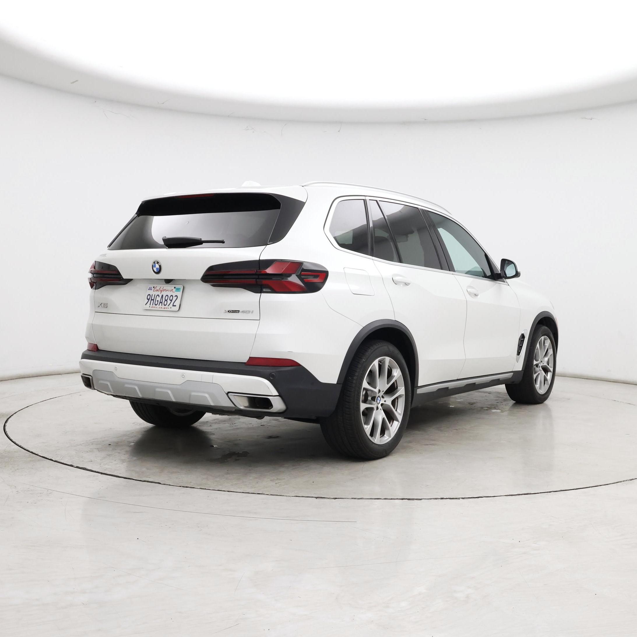 Thumbnail: 2024 BMW X5 - 8