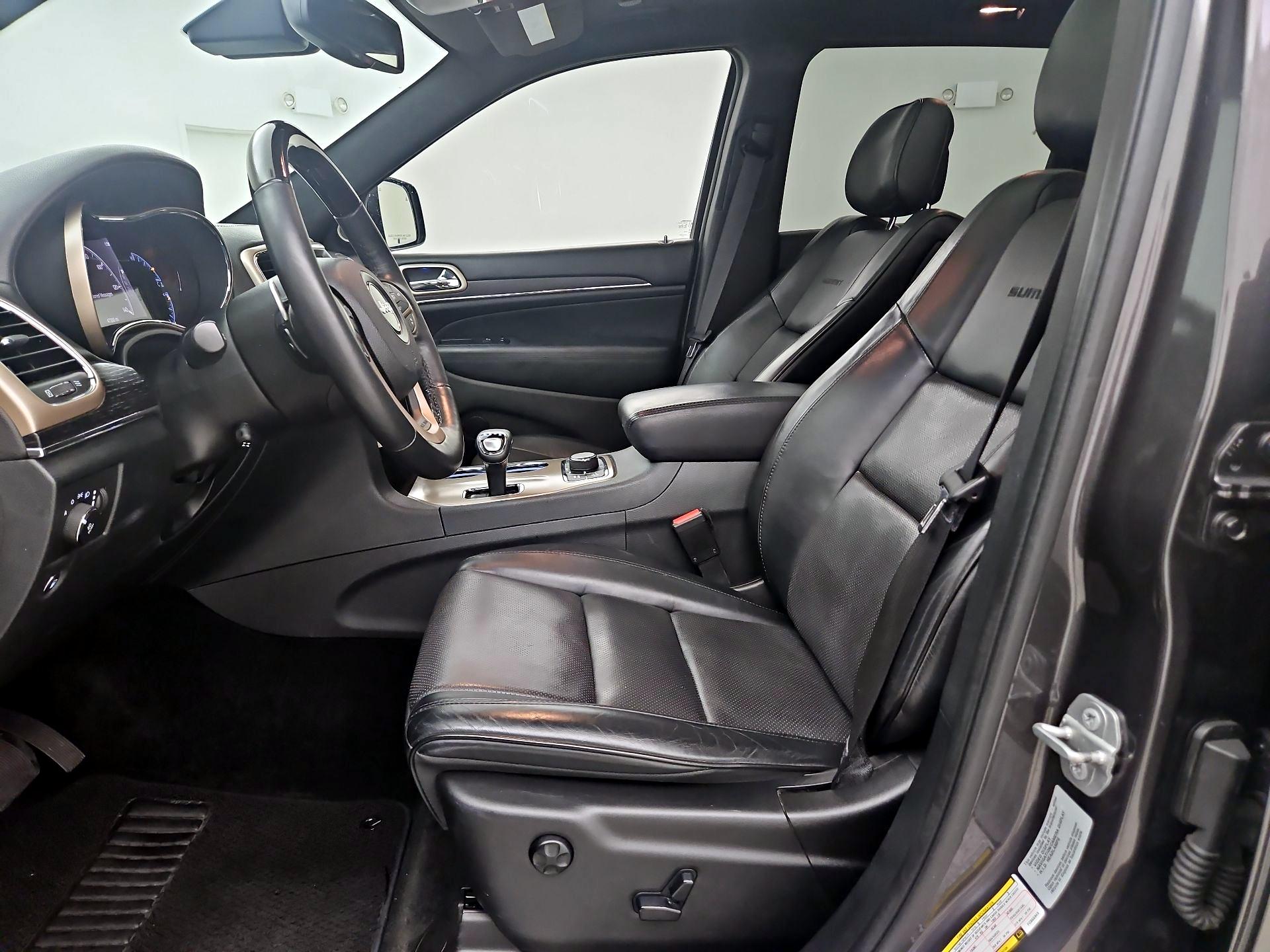 Thumbnail: 2015 Jeep Grand Cherokee - 11