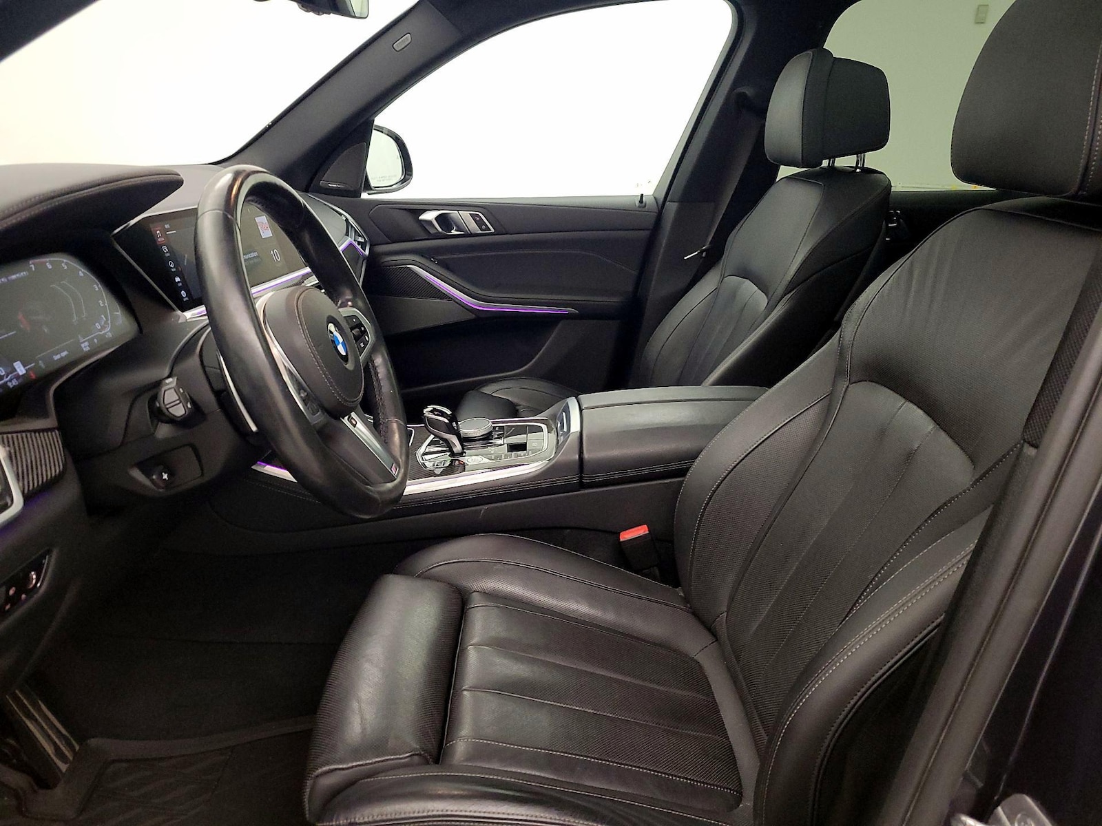 2022 BMW X5 M50i - Photo 12