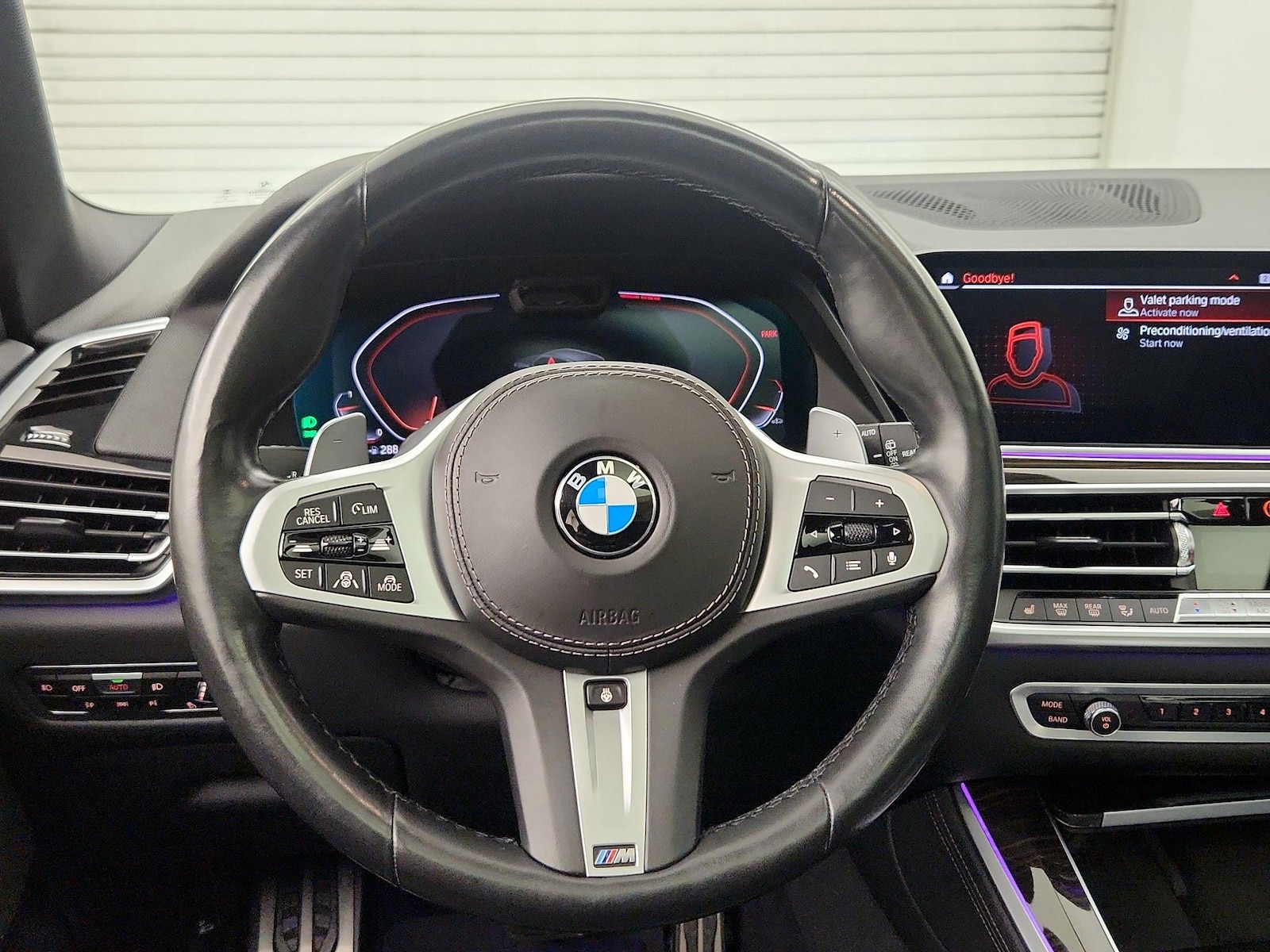 2019 BMW X5 50i - Photo 11