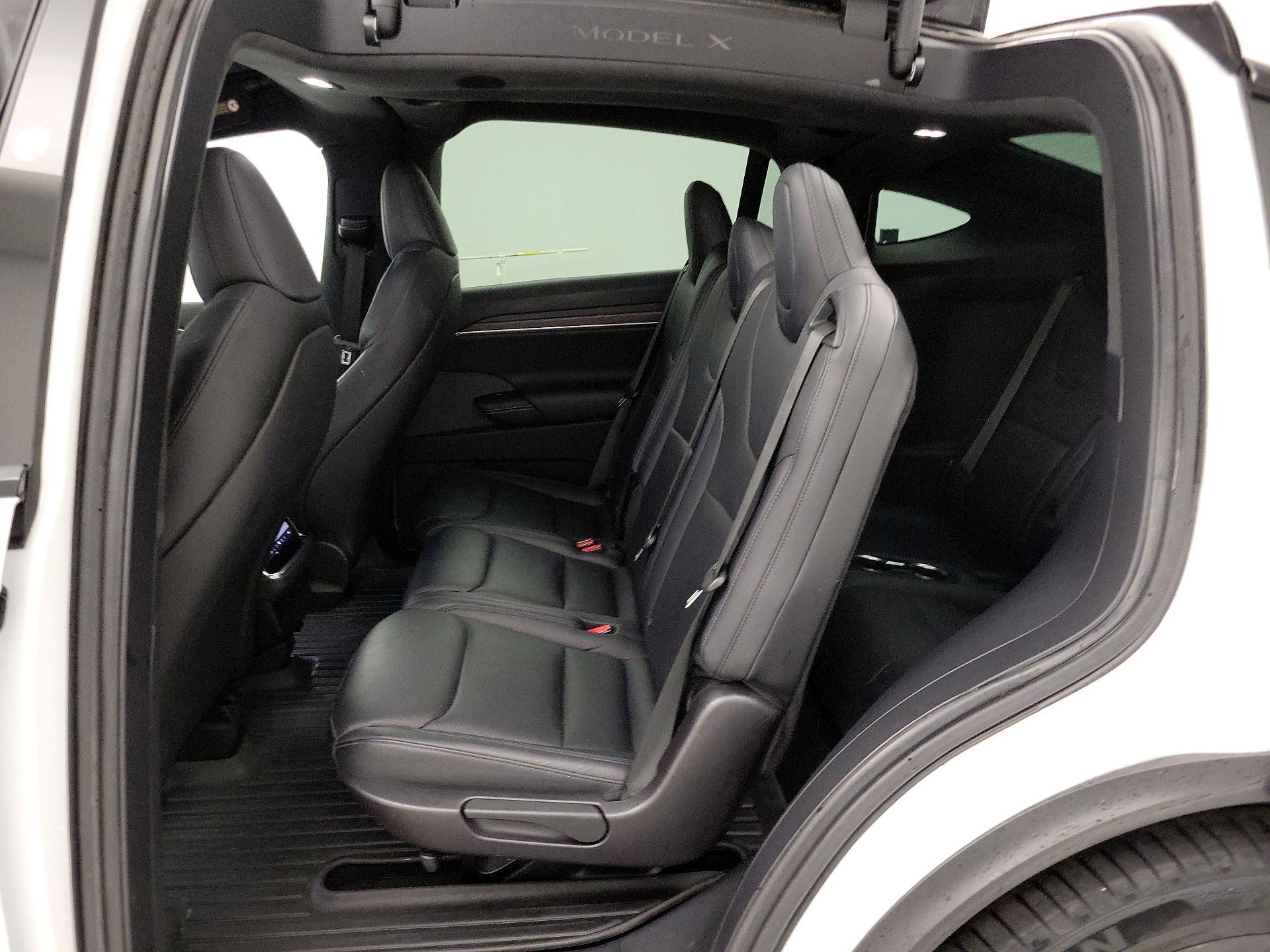 Thumbnail: 2022 Tesla Model X - 19