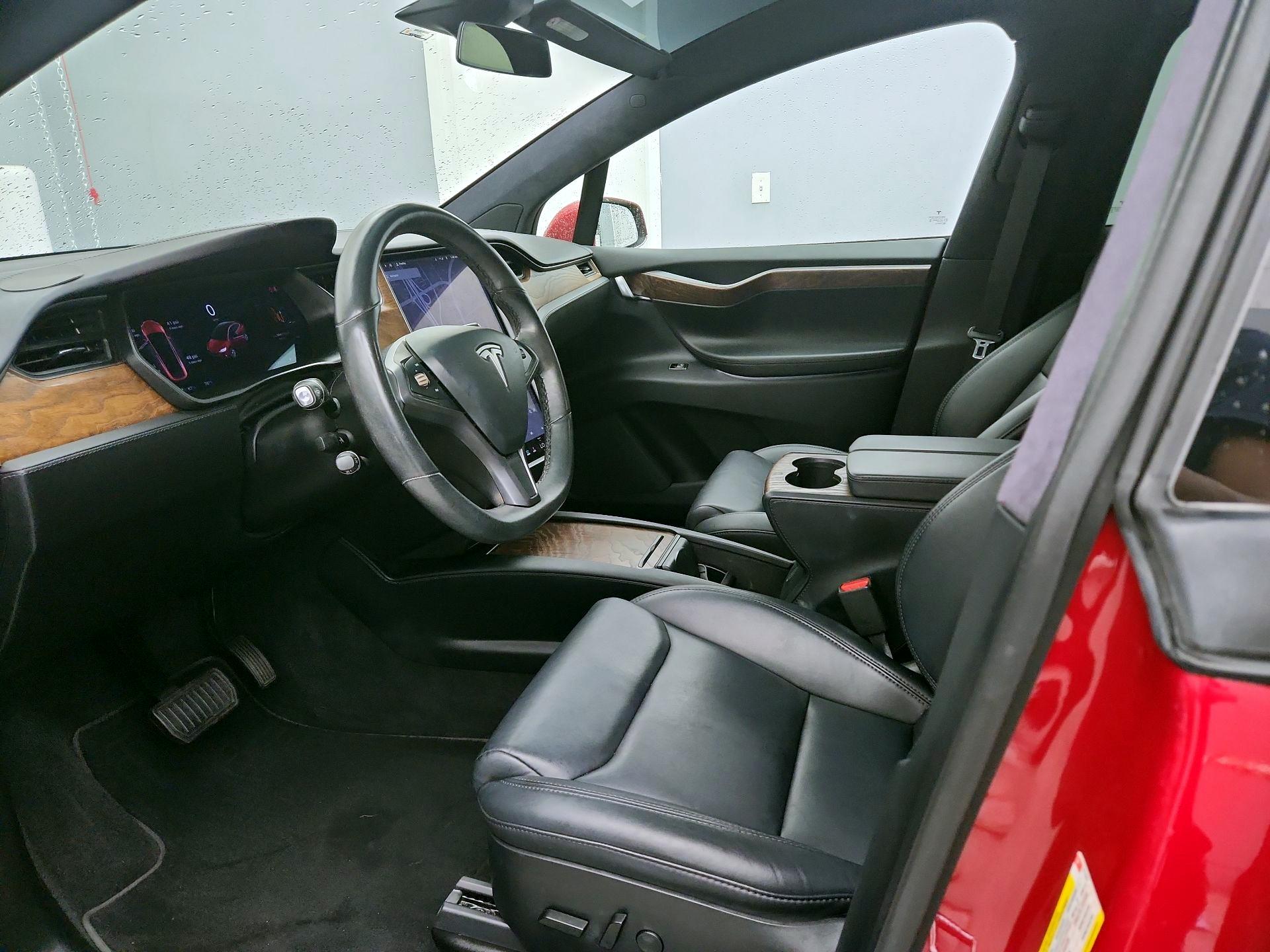 Thumbnail: 2020 Tesla Model X - 11