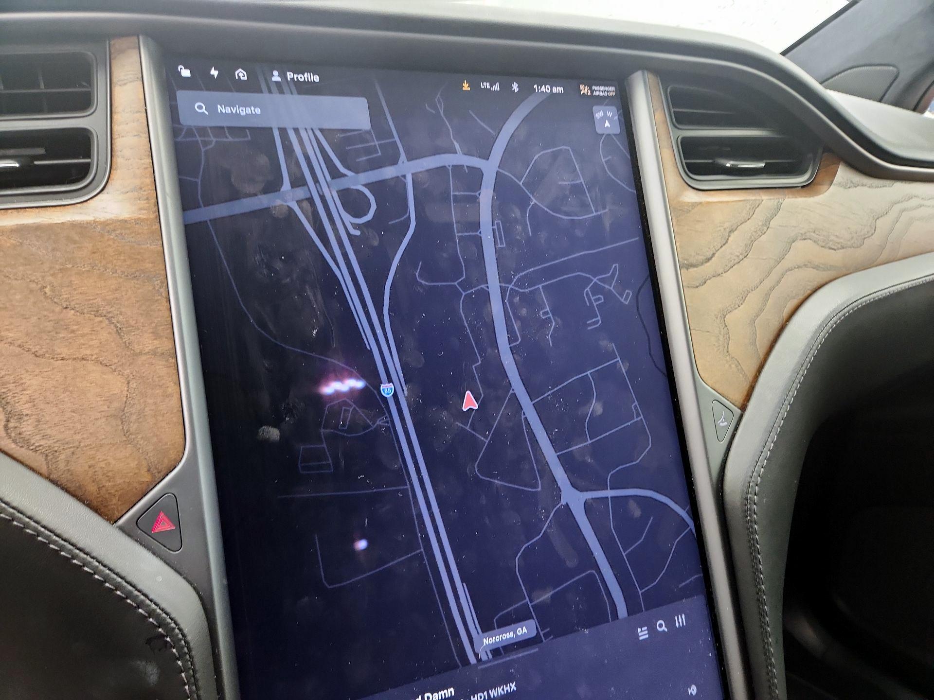 Thumbnail: 2020 Tesla Model X - 13