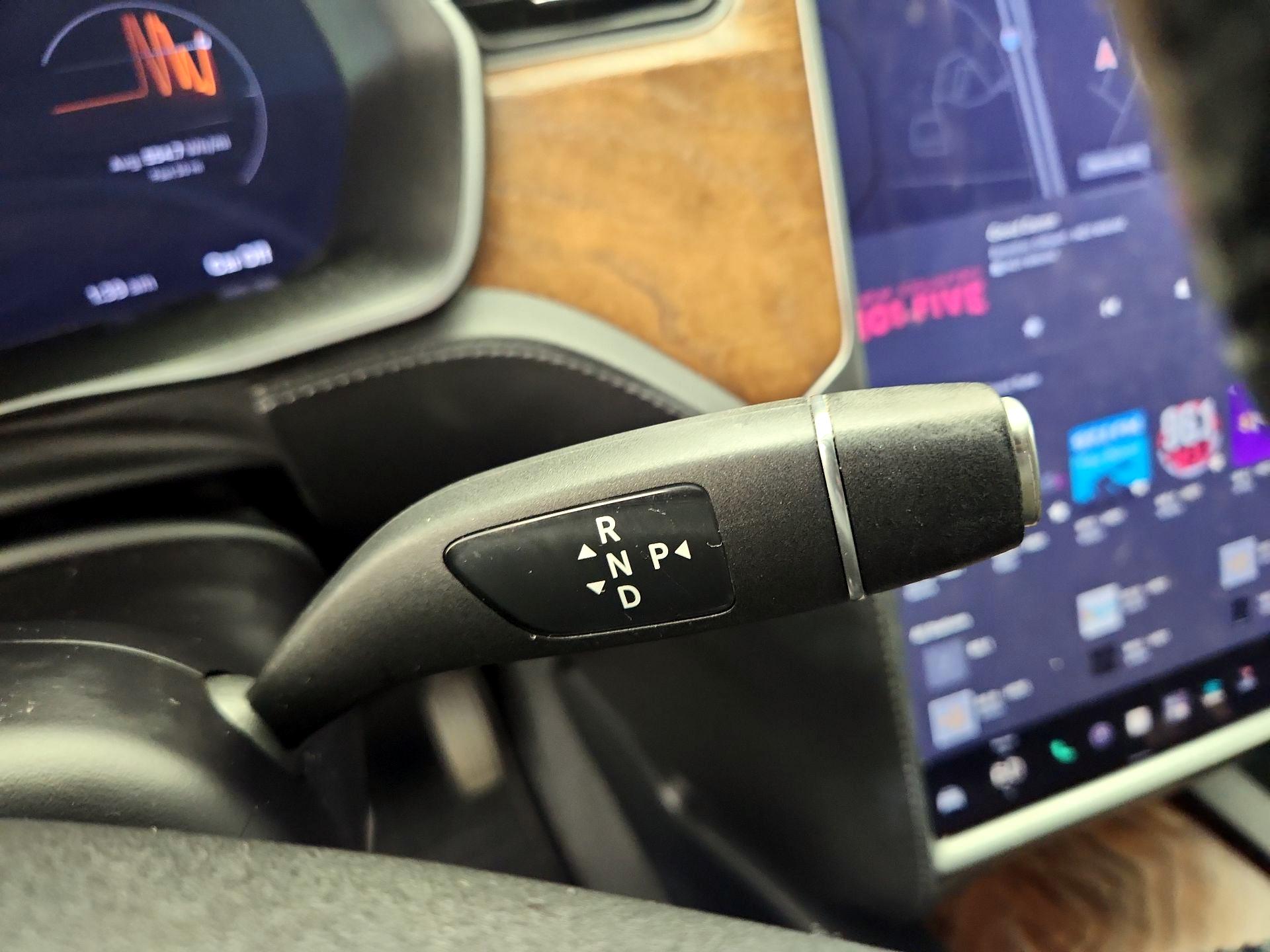 Thumbnail: 2020 Tesla Model X - 17