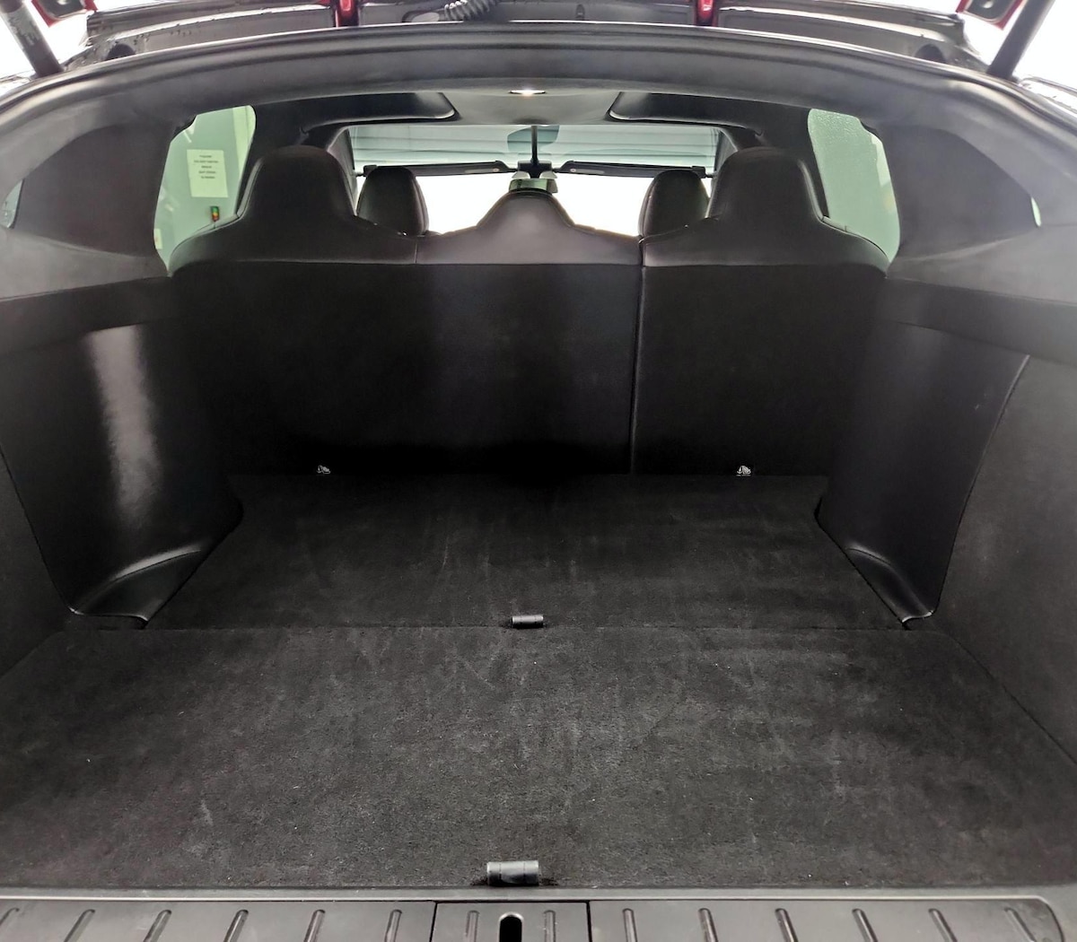 Trunk/Cargo (Seats Up)