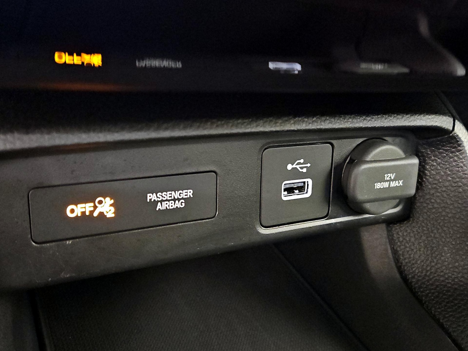 2024 Honda Civic Hatchback Sport - Photo 17