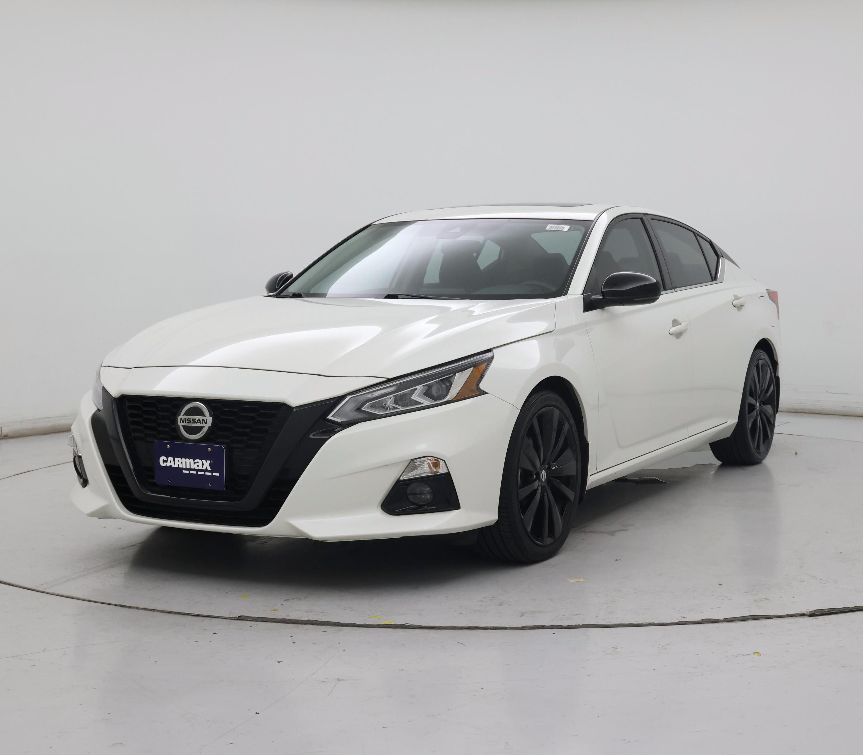 Thumbnail: 2022 Nissan Altima - 4