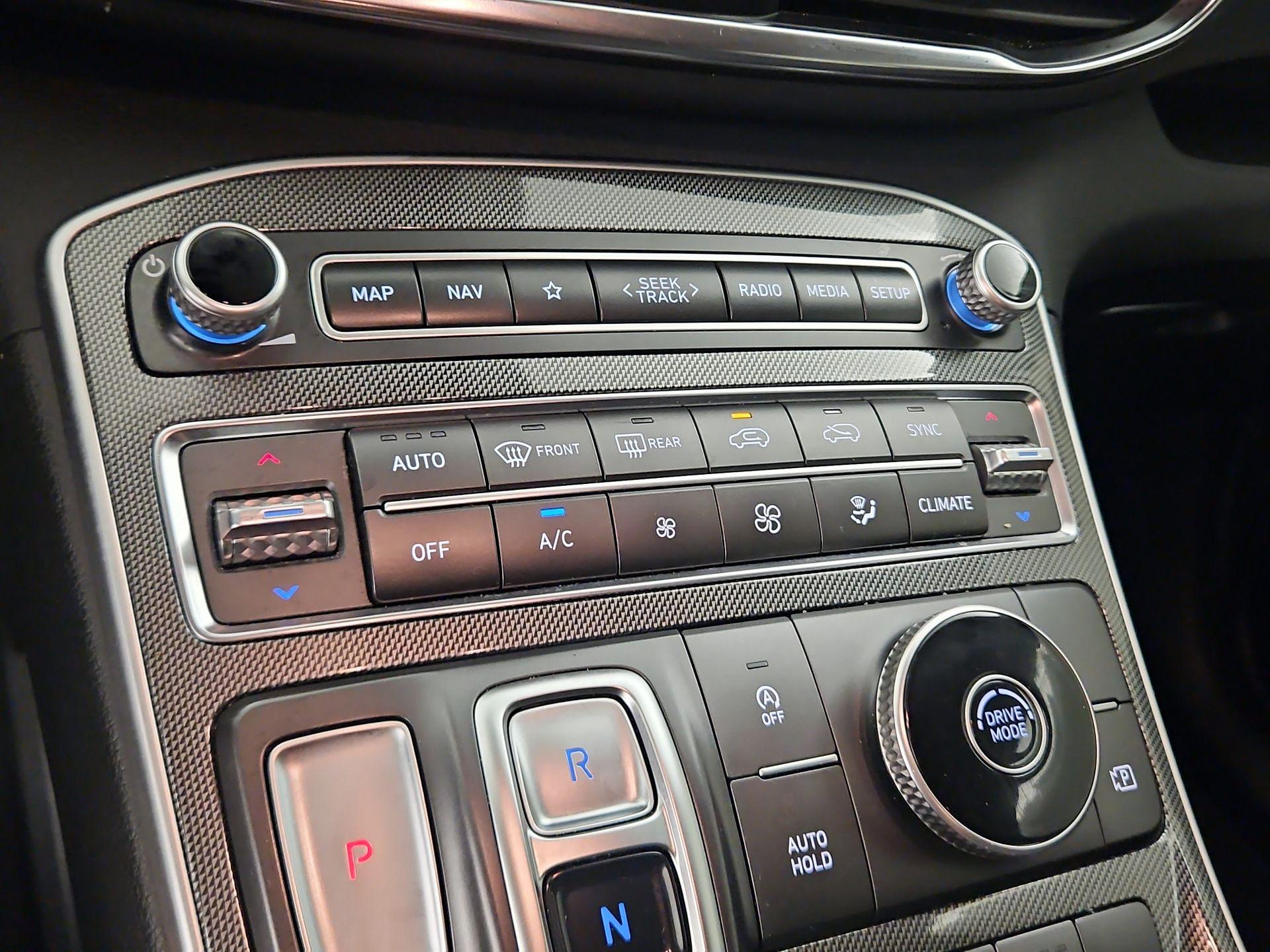 Thumbnail: 2023 Hyundai Santa Fe - 17
