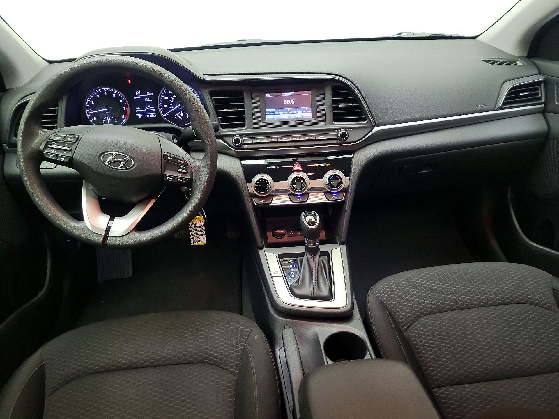 Thumbnail: 2019 Hyundai Elantra - 9