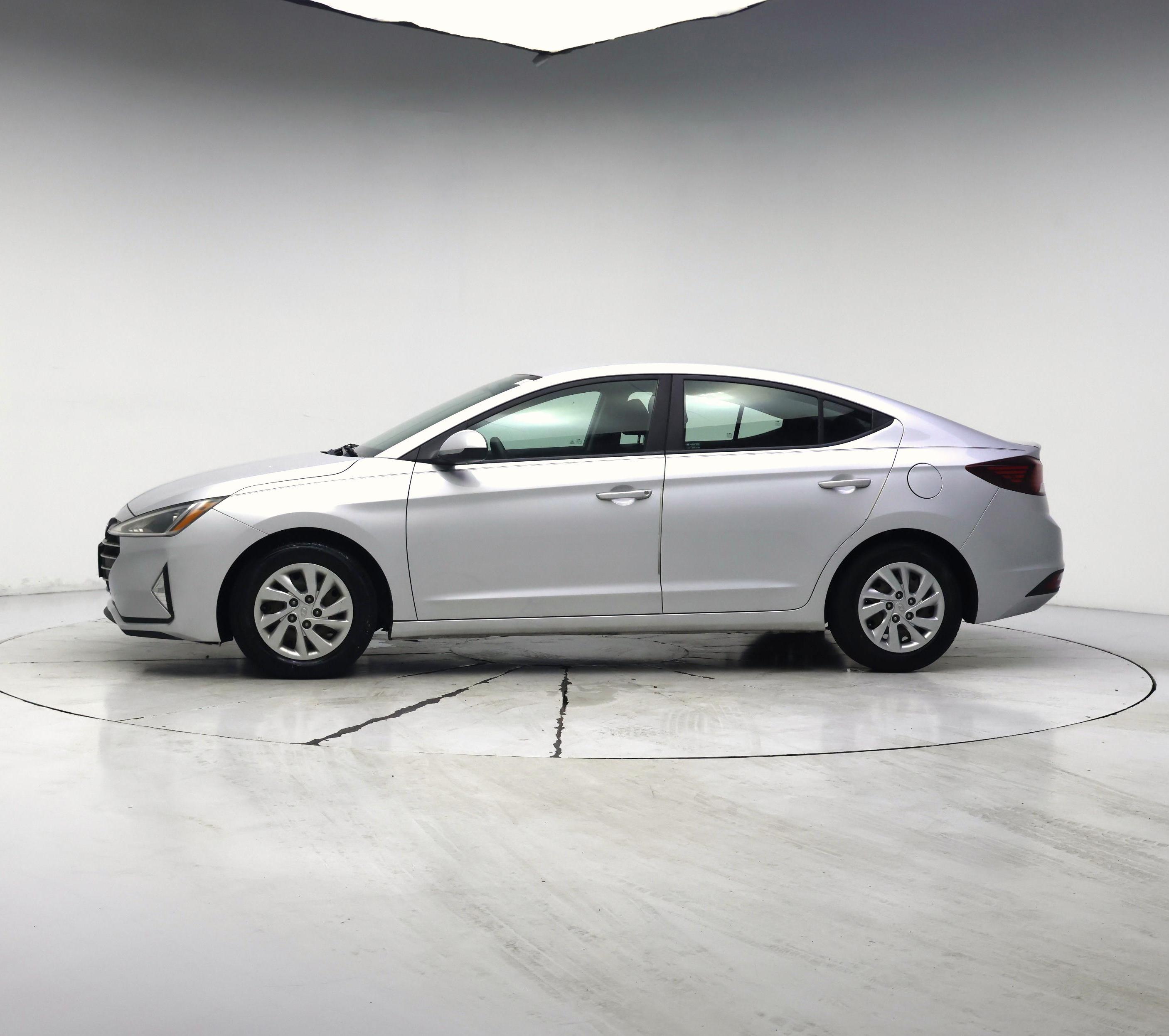 Thumbnail: 2019 Hyundai Elantra - 3