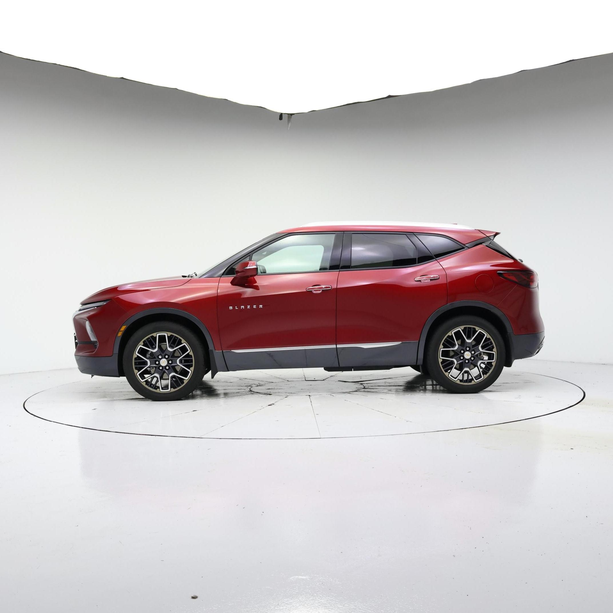 Thumbnail: 2023 Chevrolet Blazer - 3