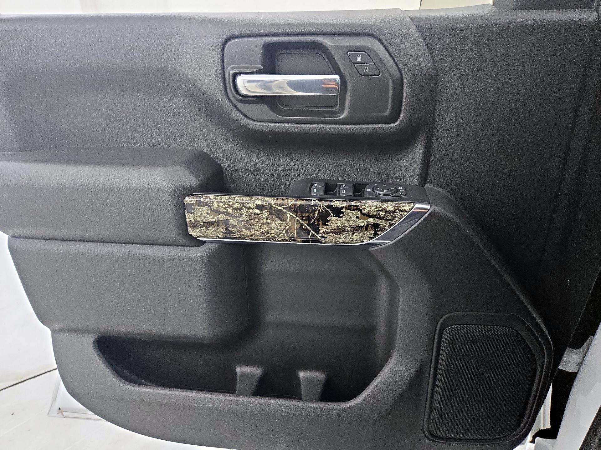 Thumbnail: 2021 Chevrolet Silverado 1500 - 12