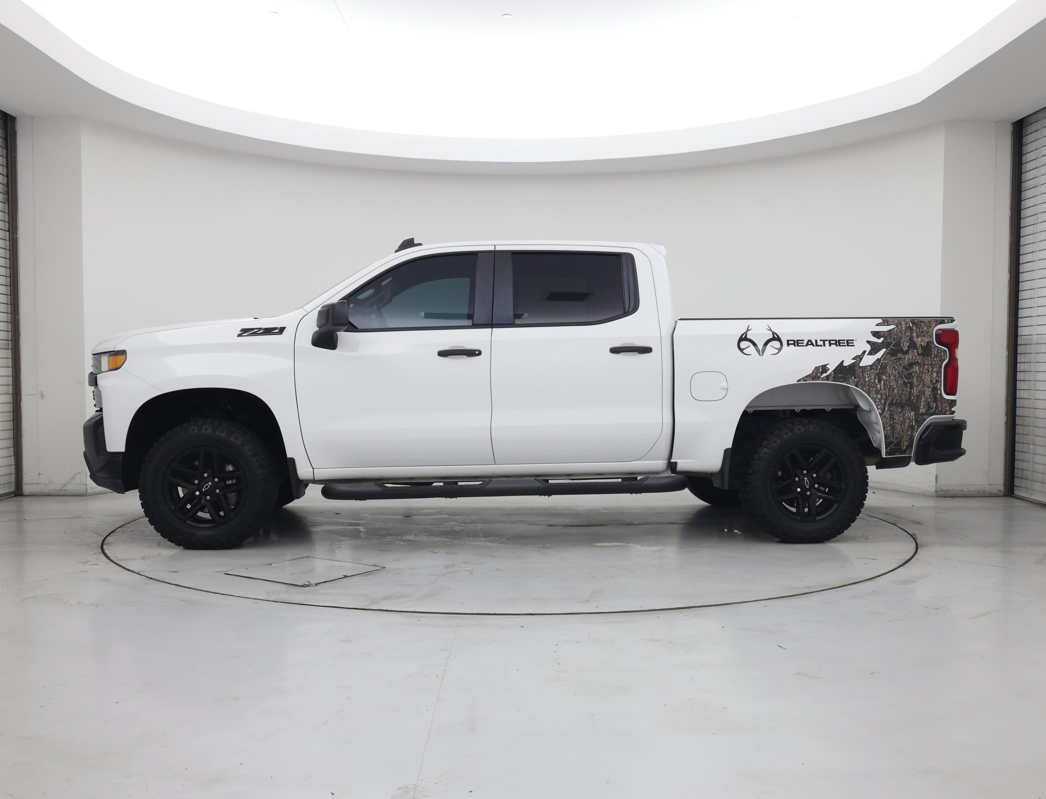 Thumbnail: 2021 Chevrolet Silverado 1500 - 3