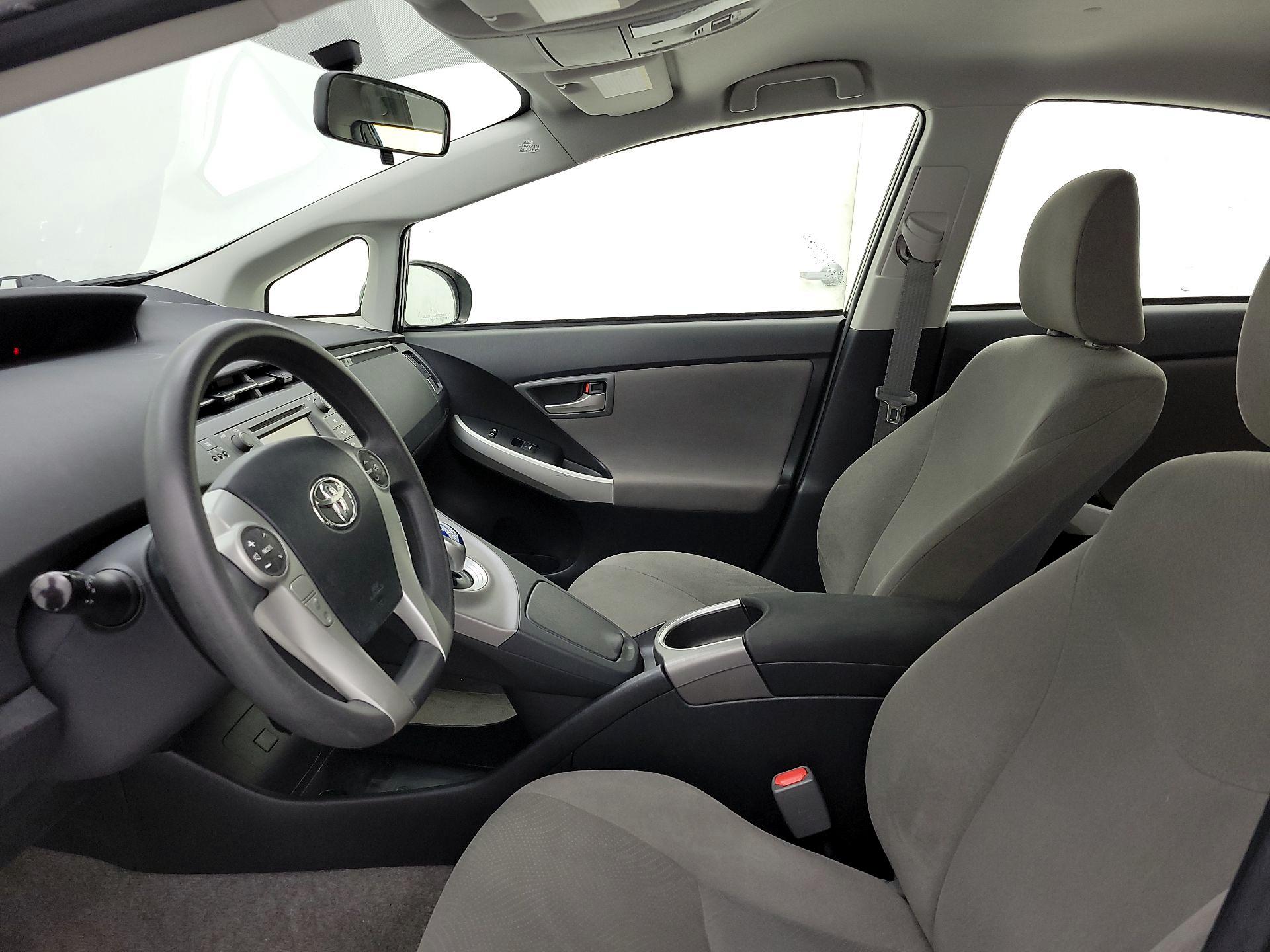 Thumbnail: 2015 Toyota Prius - 11