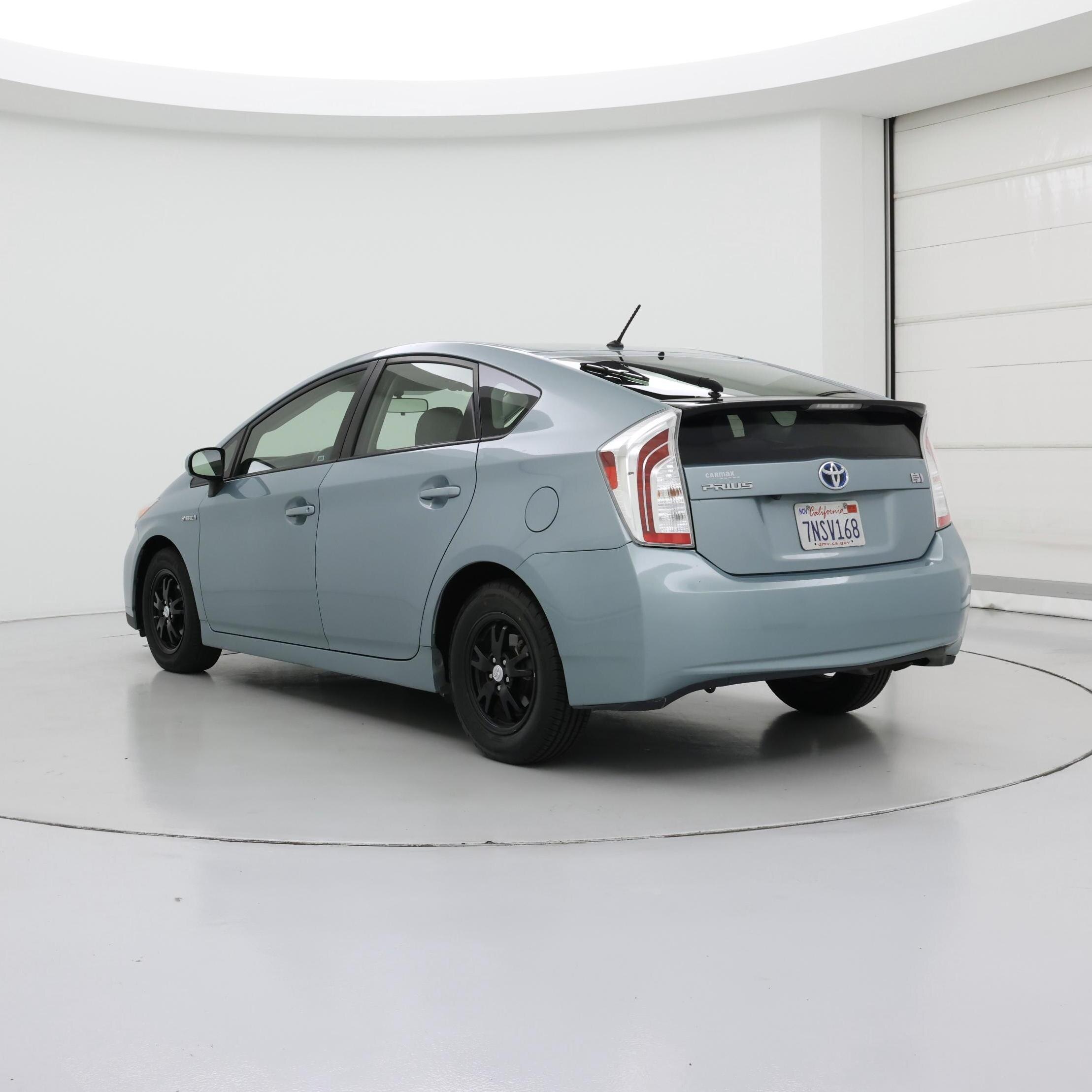 Thumbnail: 2015 Toyota Prius - 2