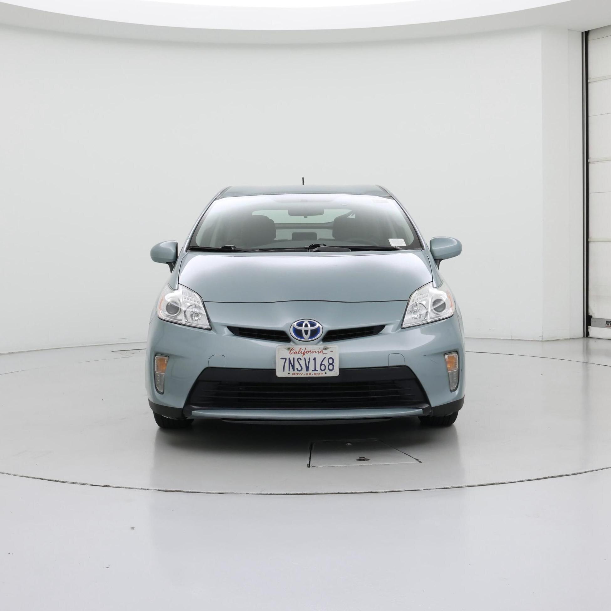 Thumbnail: 2015 Toyota Prius - 5
