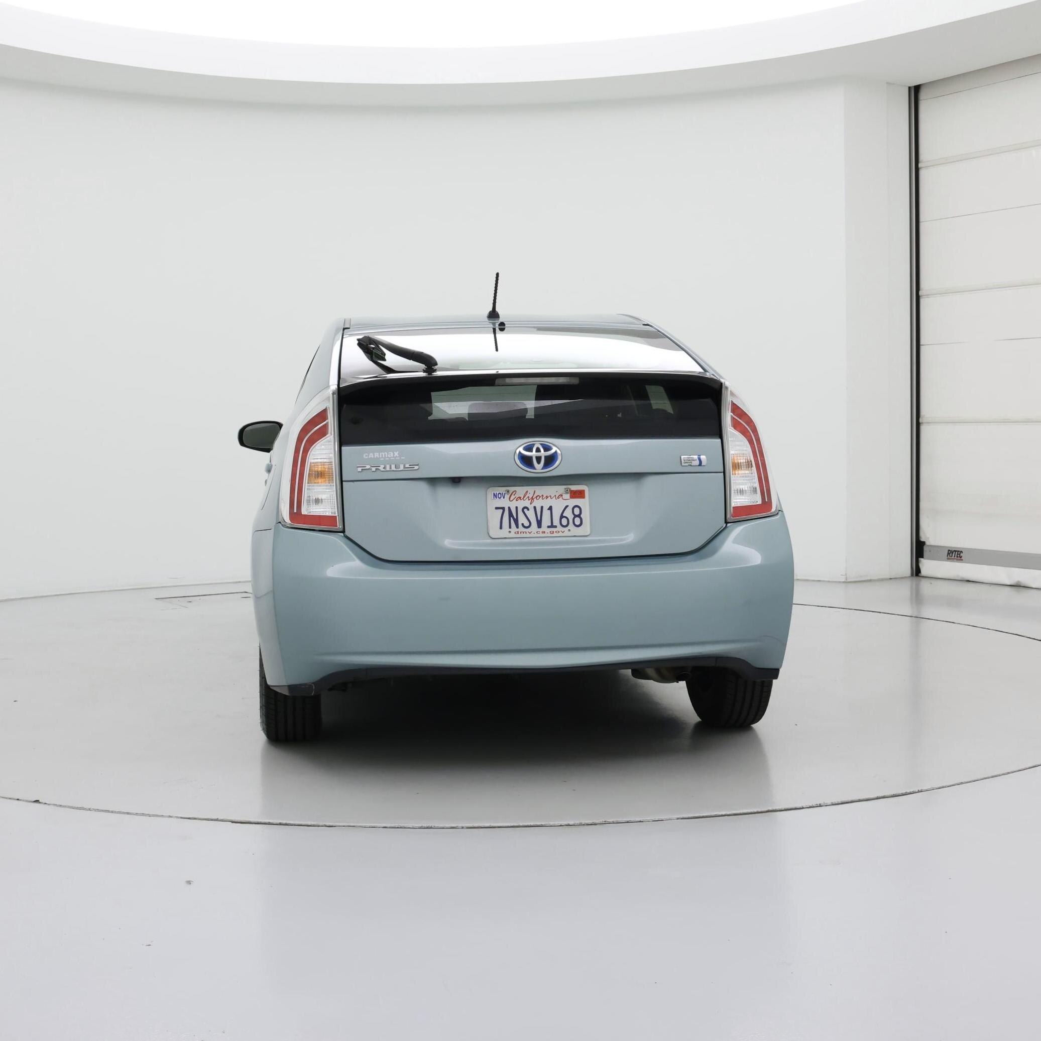 Thumbnail: 2015 Toyota Prius - 6