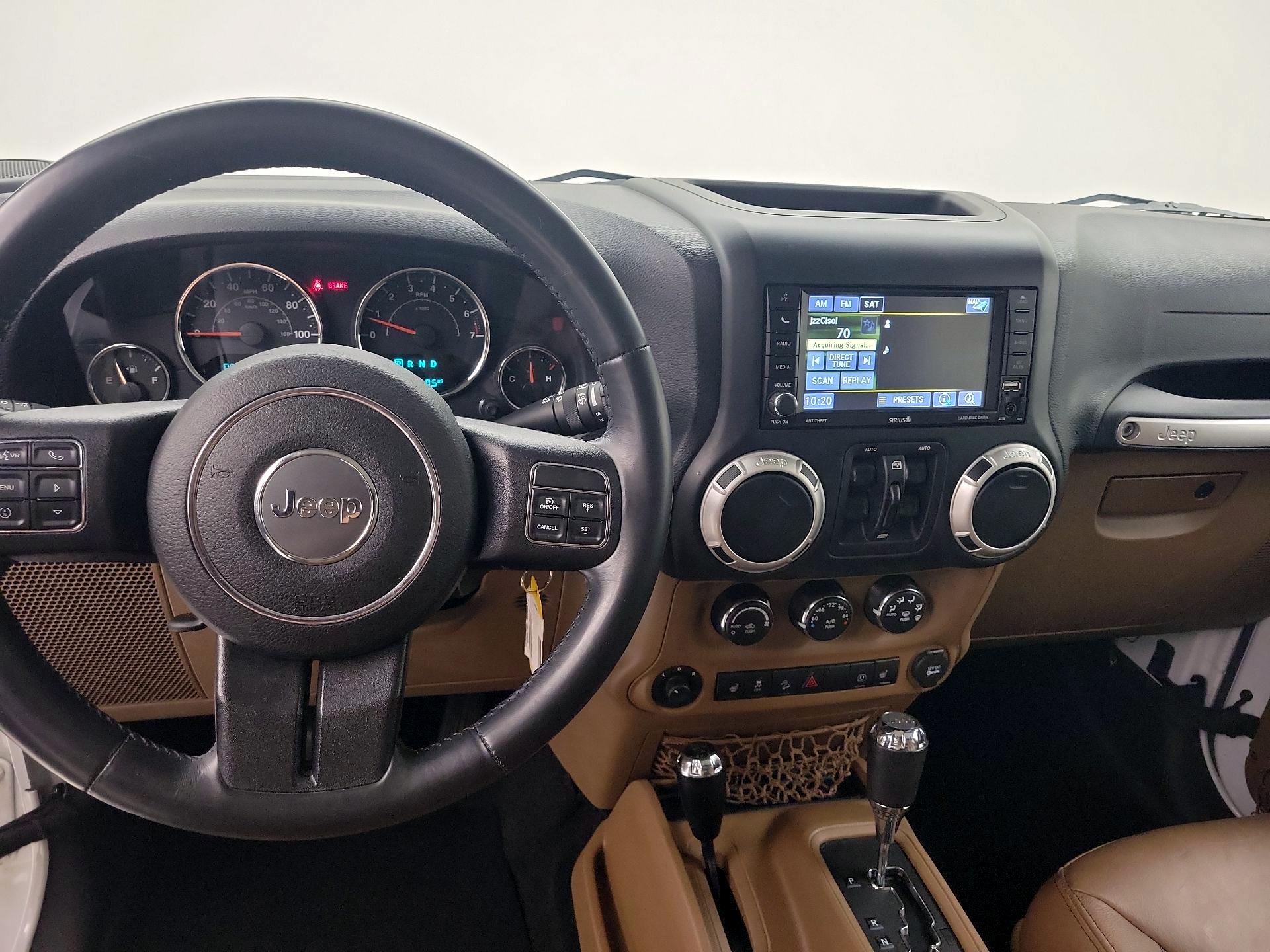 Thumbnail: 2015 Jeep Wrangler - 9