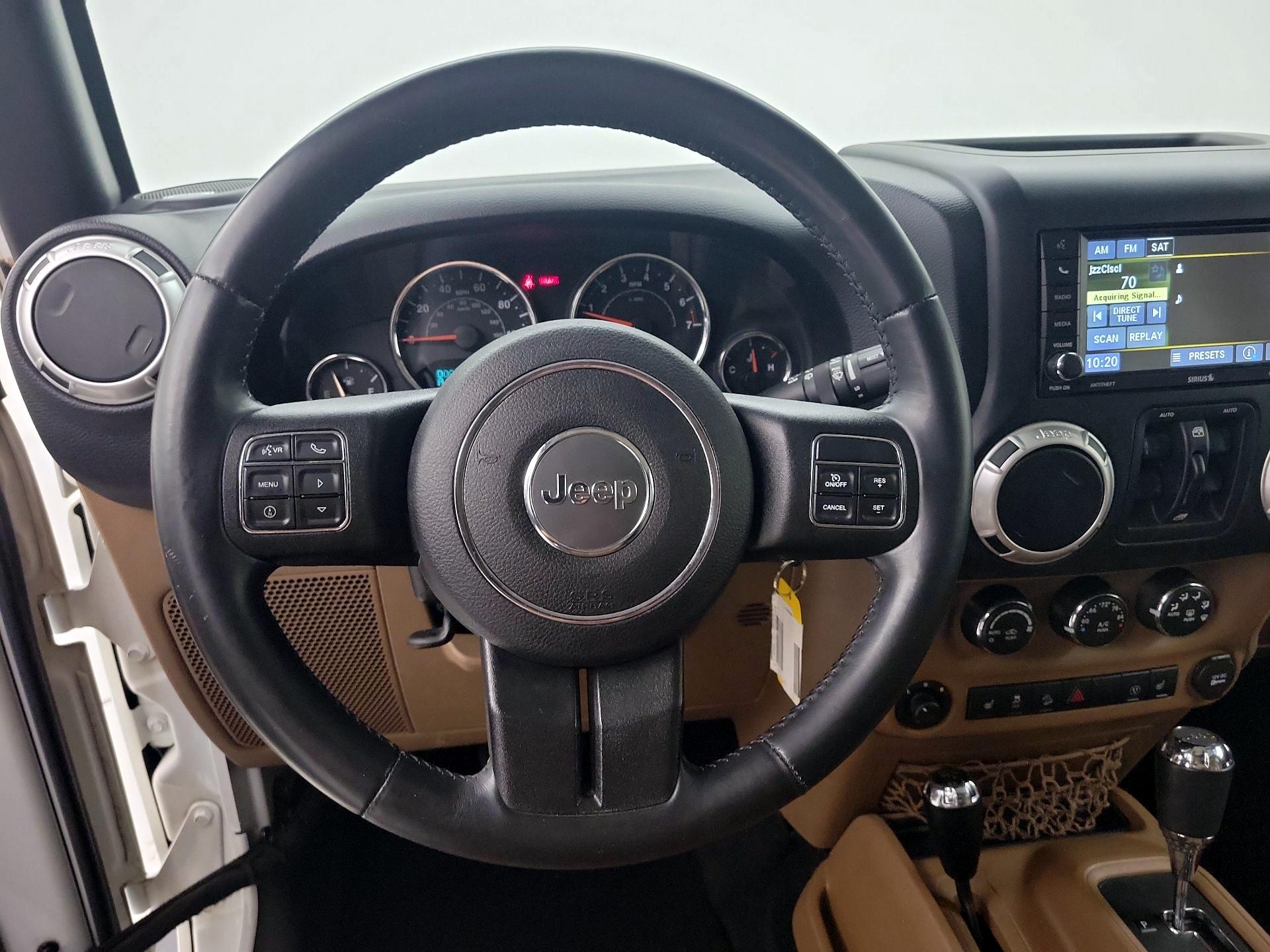 Thumbnail: 2015 Jeep Wrangler - 10