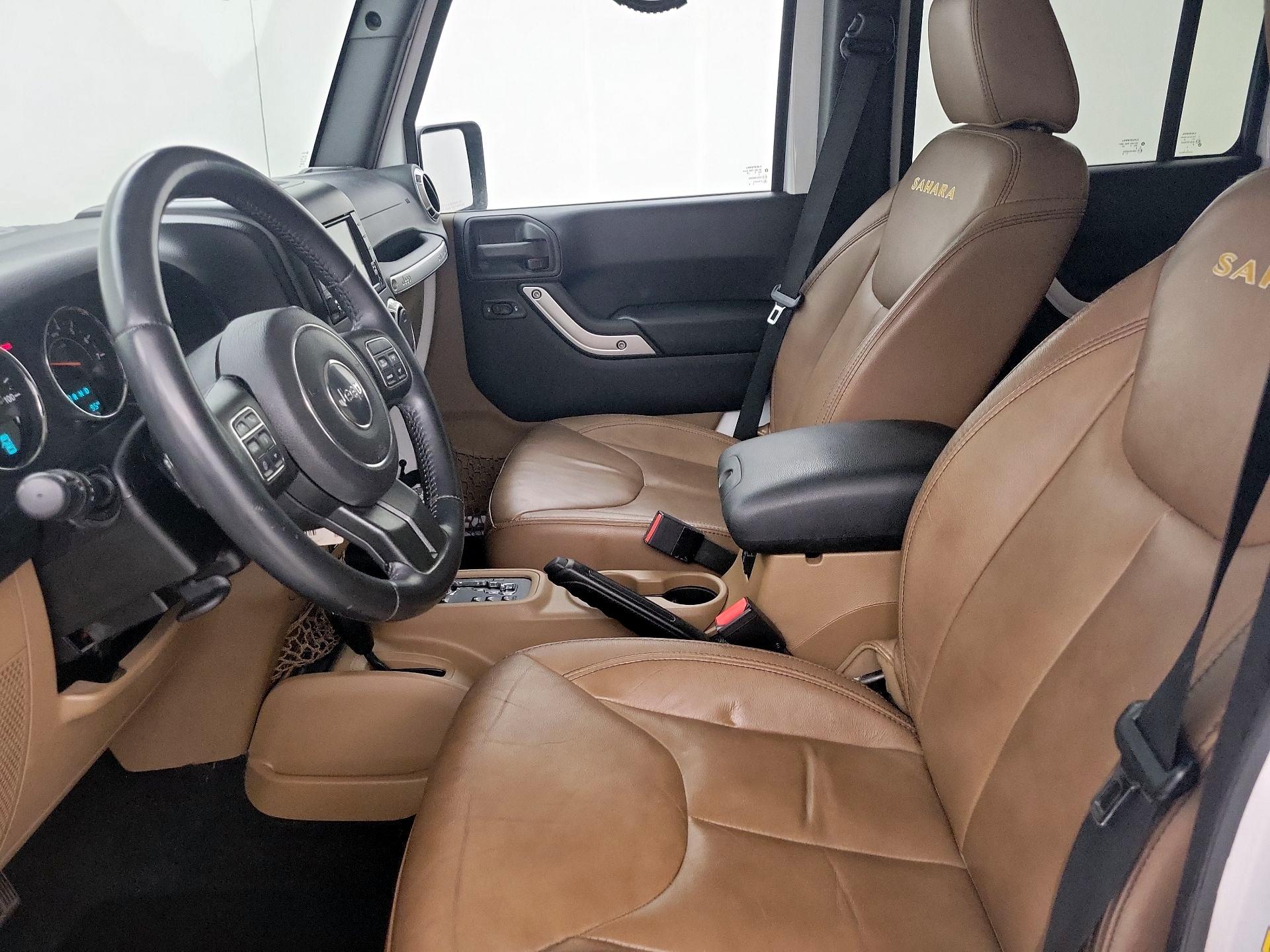 Thumbnail: 2015 Jeep Wrangler - 11