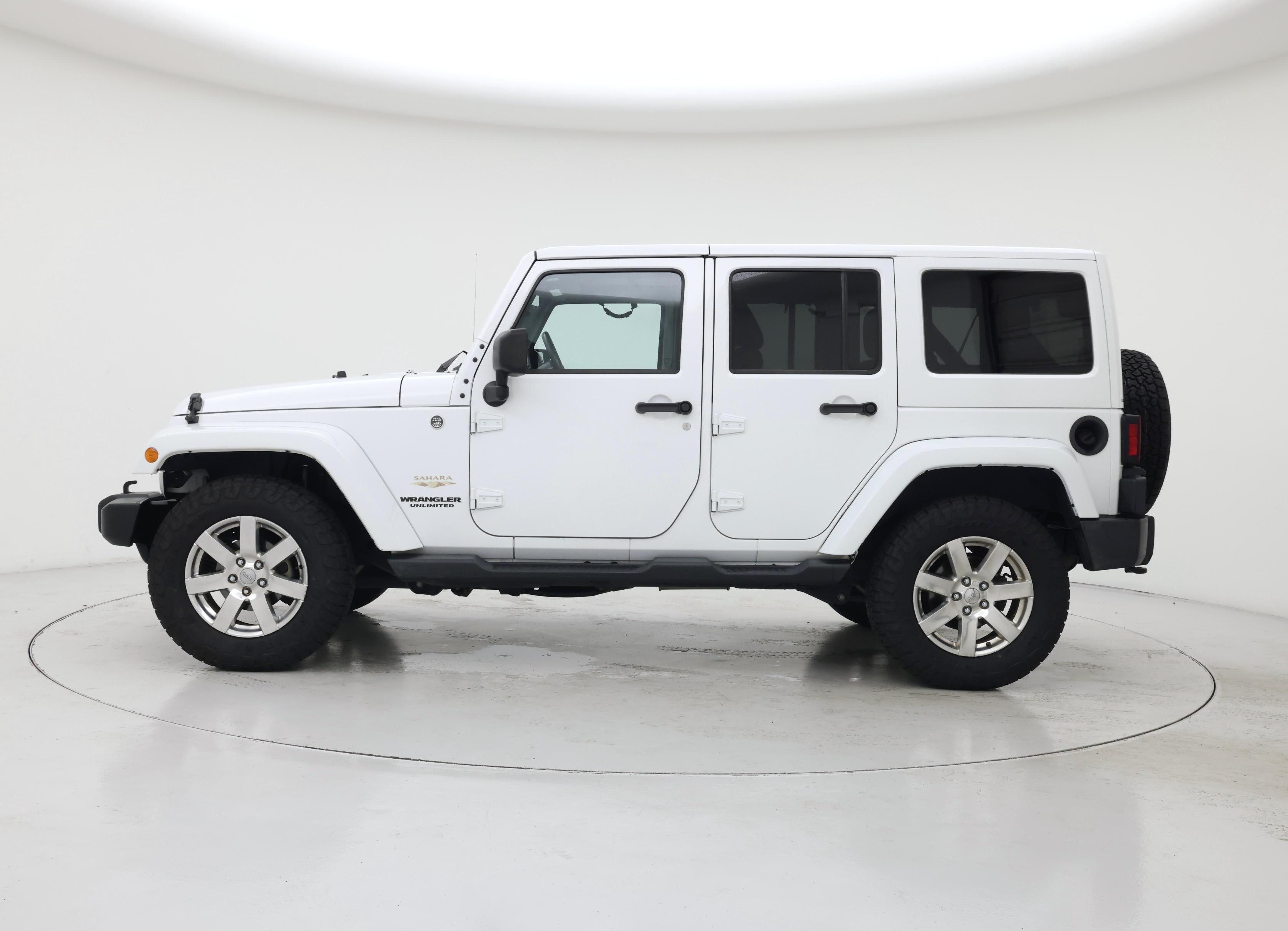 Thumbnail: 2015 Jeep Wrangler - 3