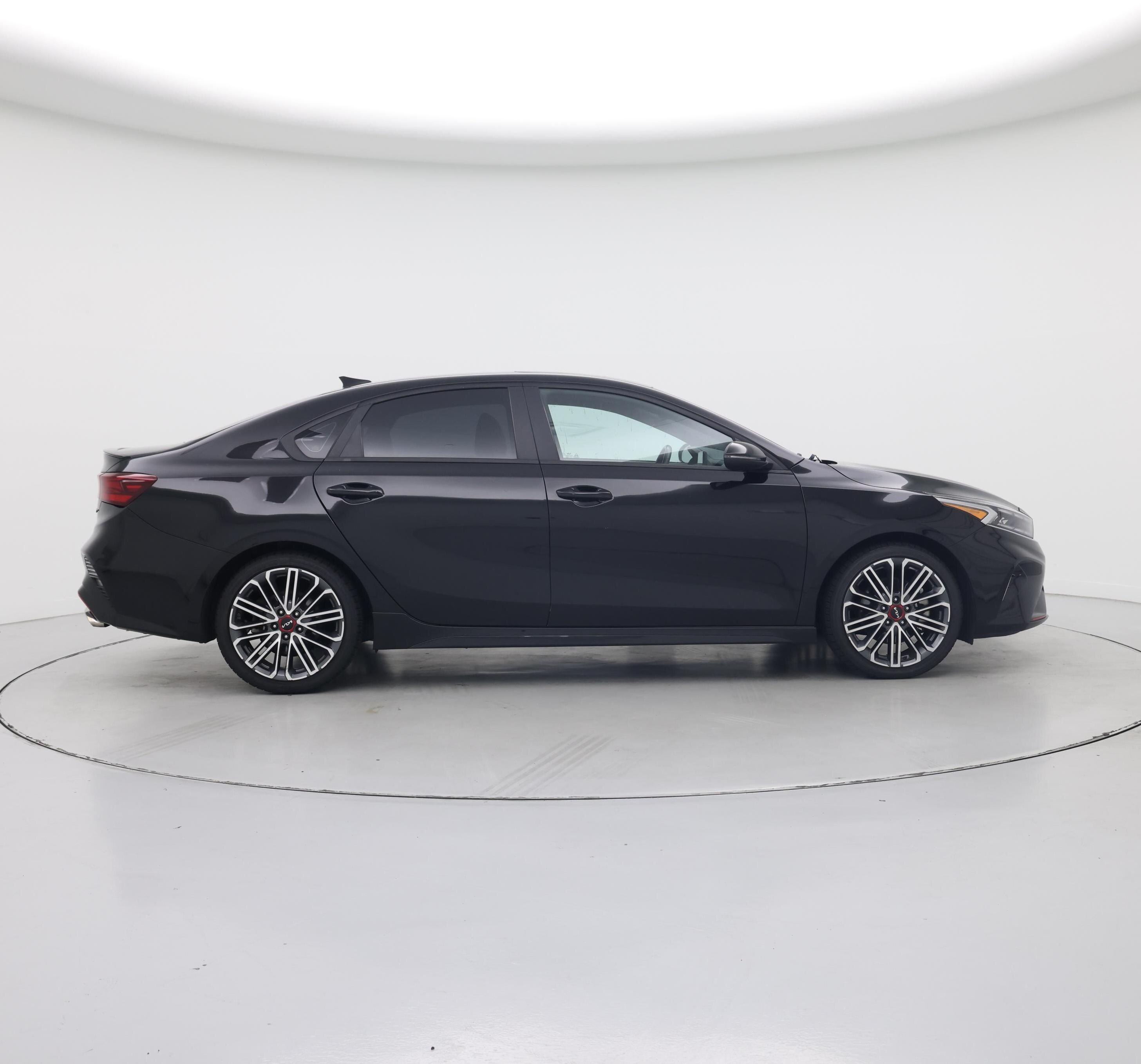 Thumbnail: 2023 Kia Forte - 7