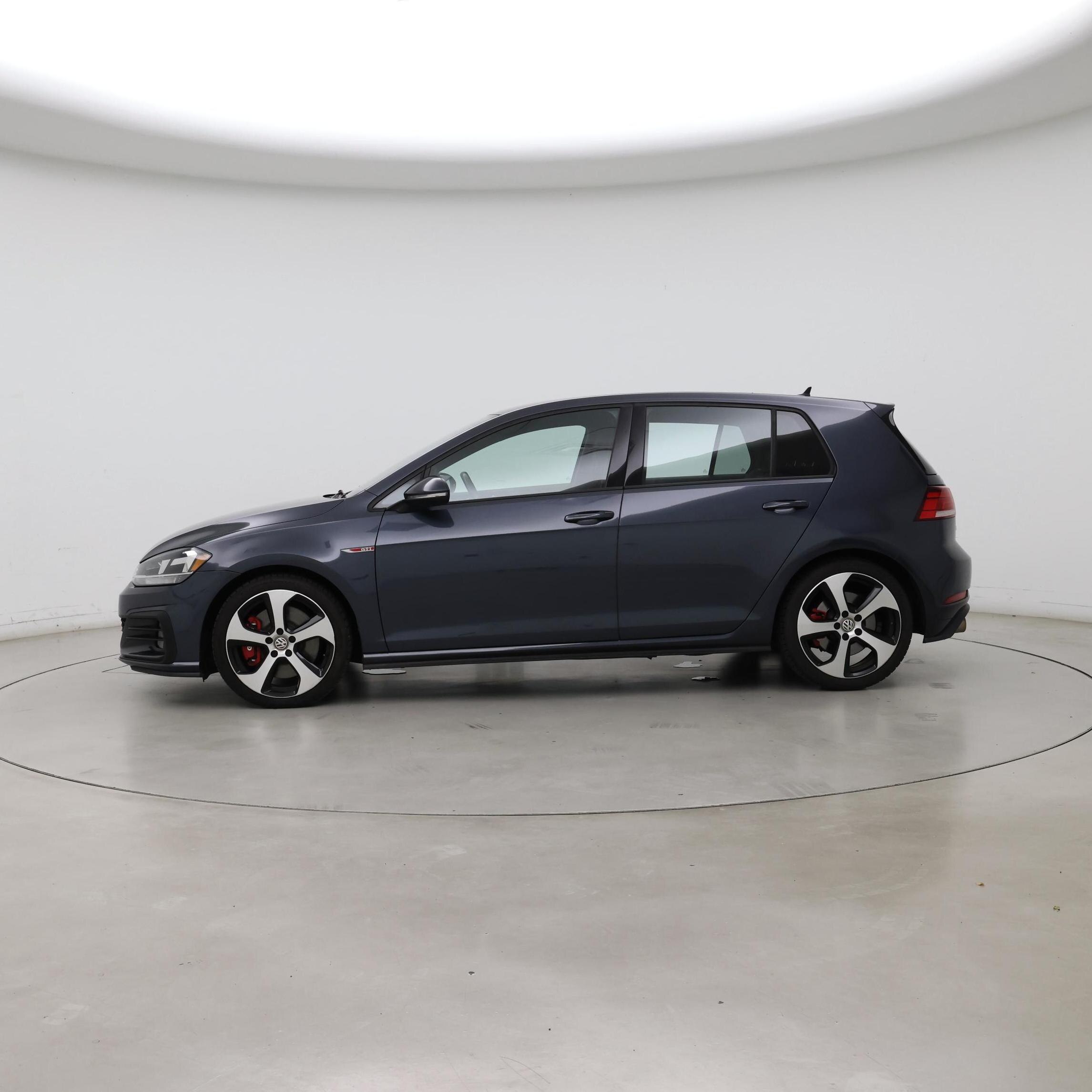 Thumbnail: 2019 Volkswagen Golf - 3