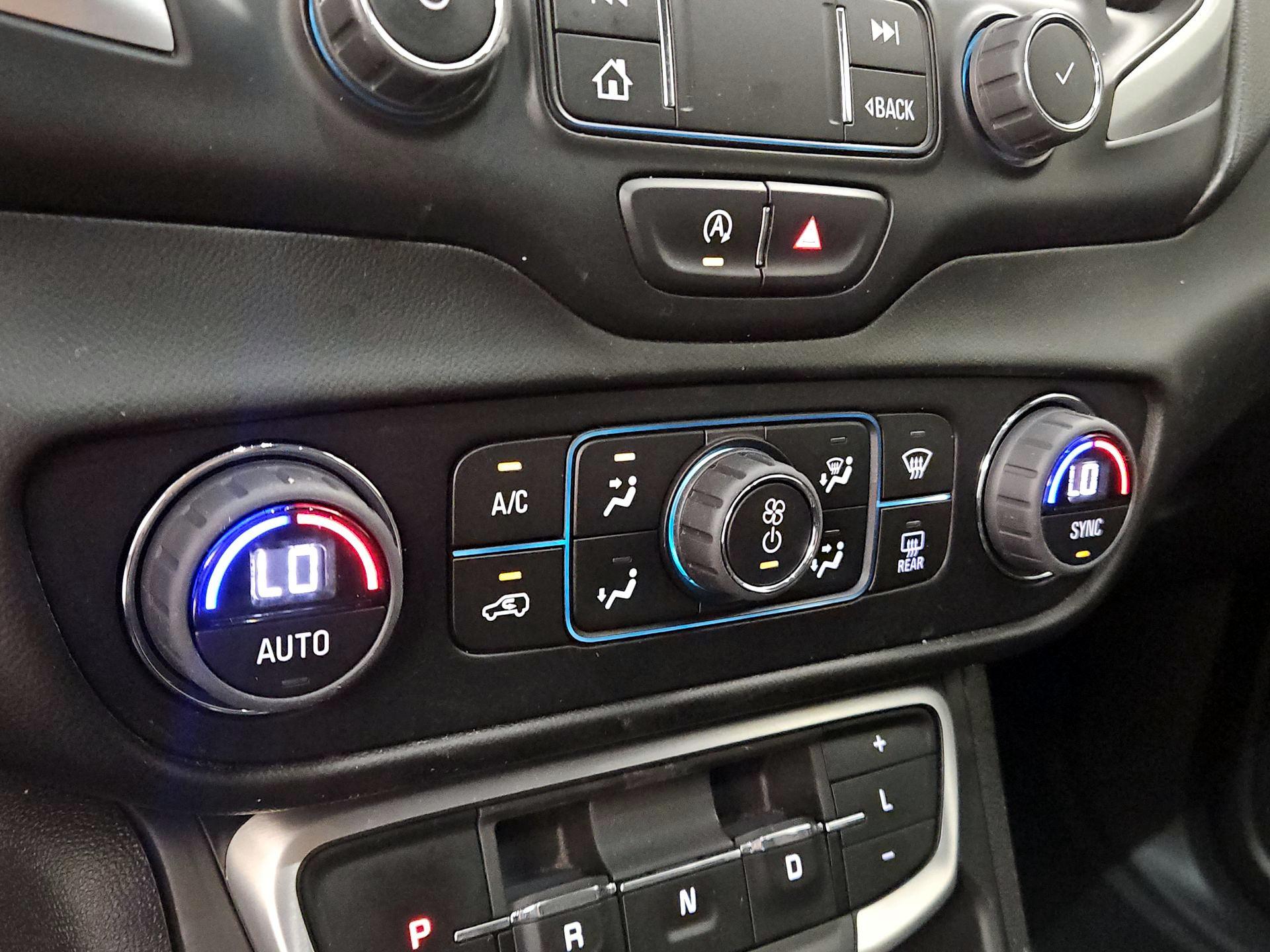 Thumbnail: 2022 GMC Terrain - 14