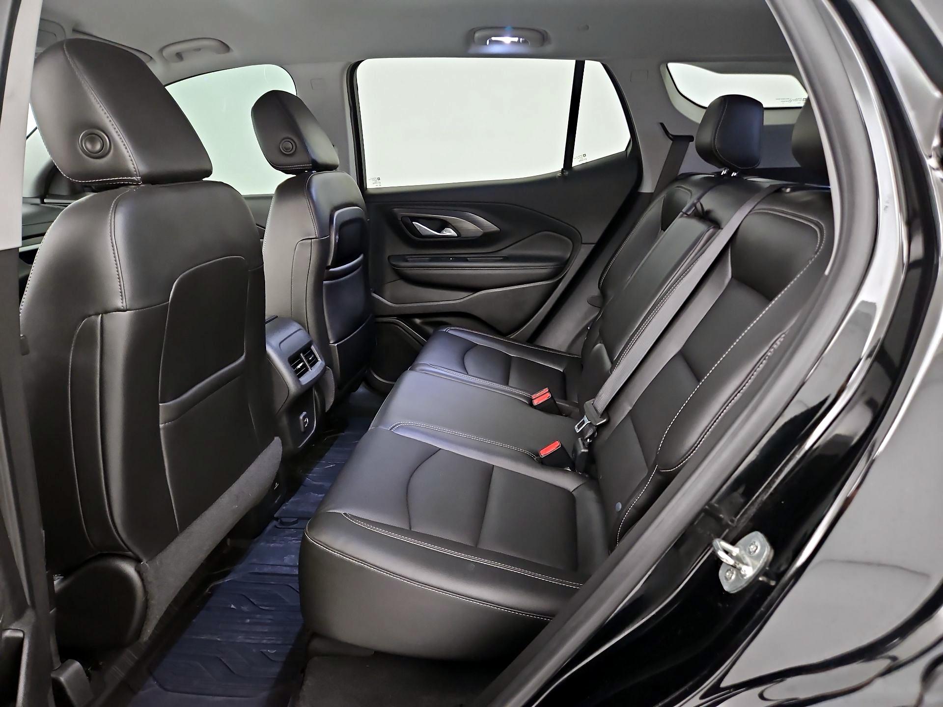 Thumbnail: 2022 GMC Terrain - 17