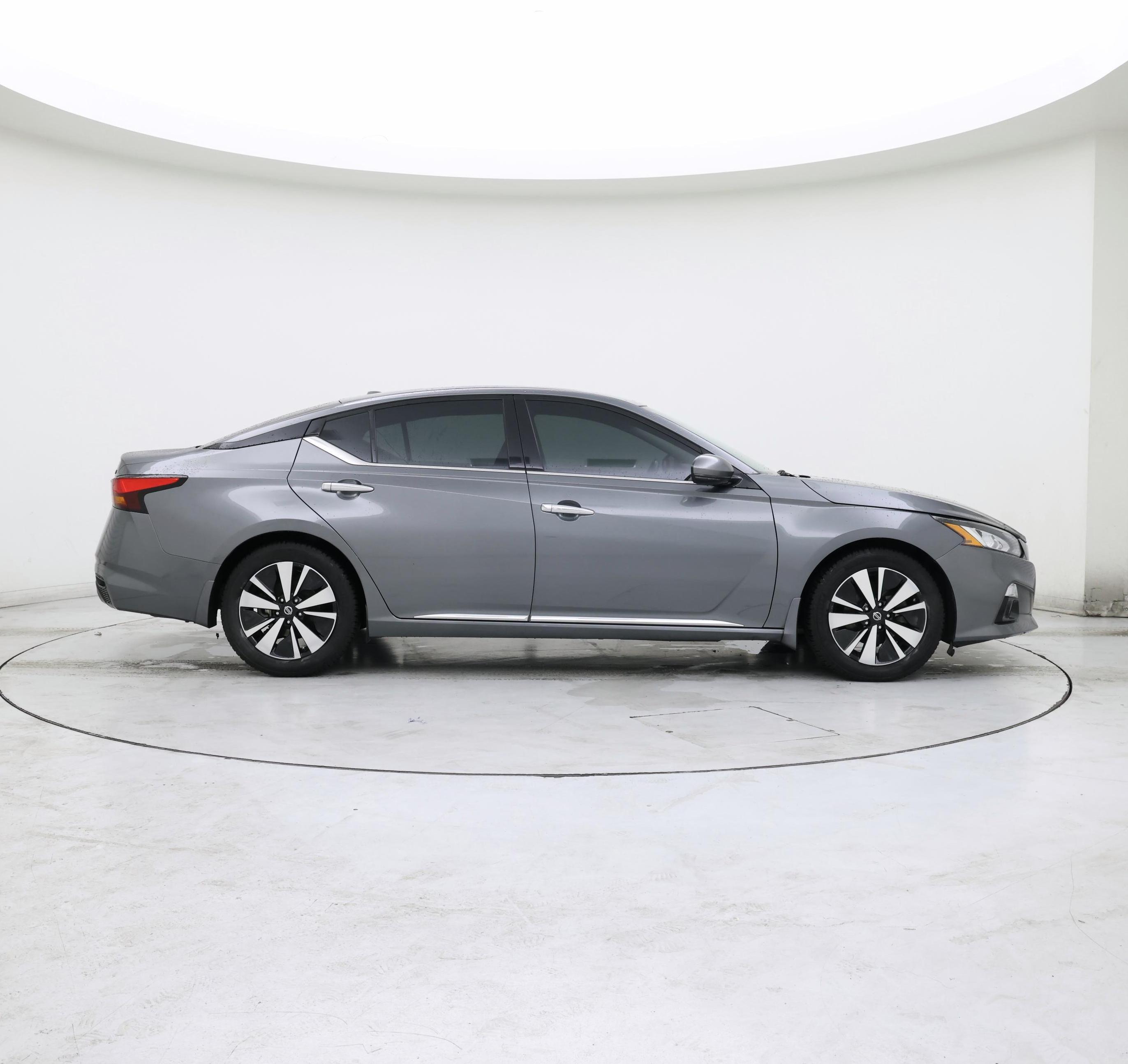 Thumbnail: 2019 Nissan Altima - 7