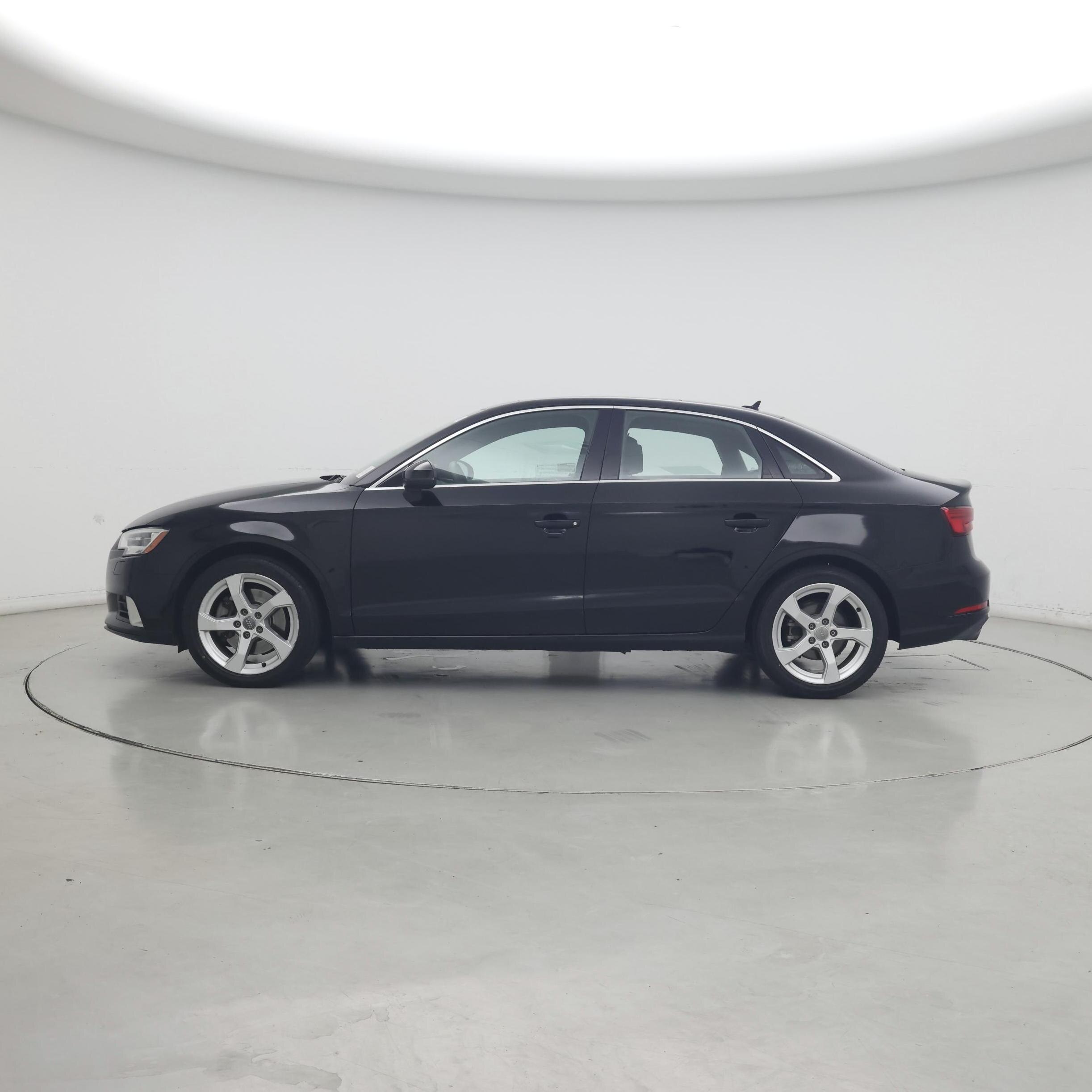 Thumbnail: 2019 Audi A3 - 3