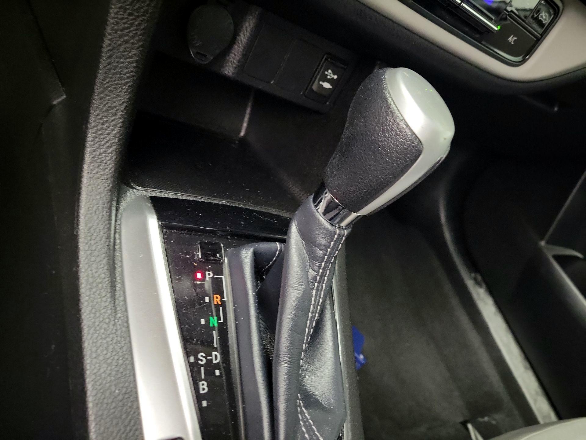 Thumbnail: 2018 Toyota Corolla - 17