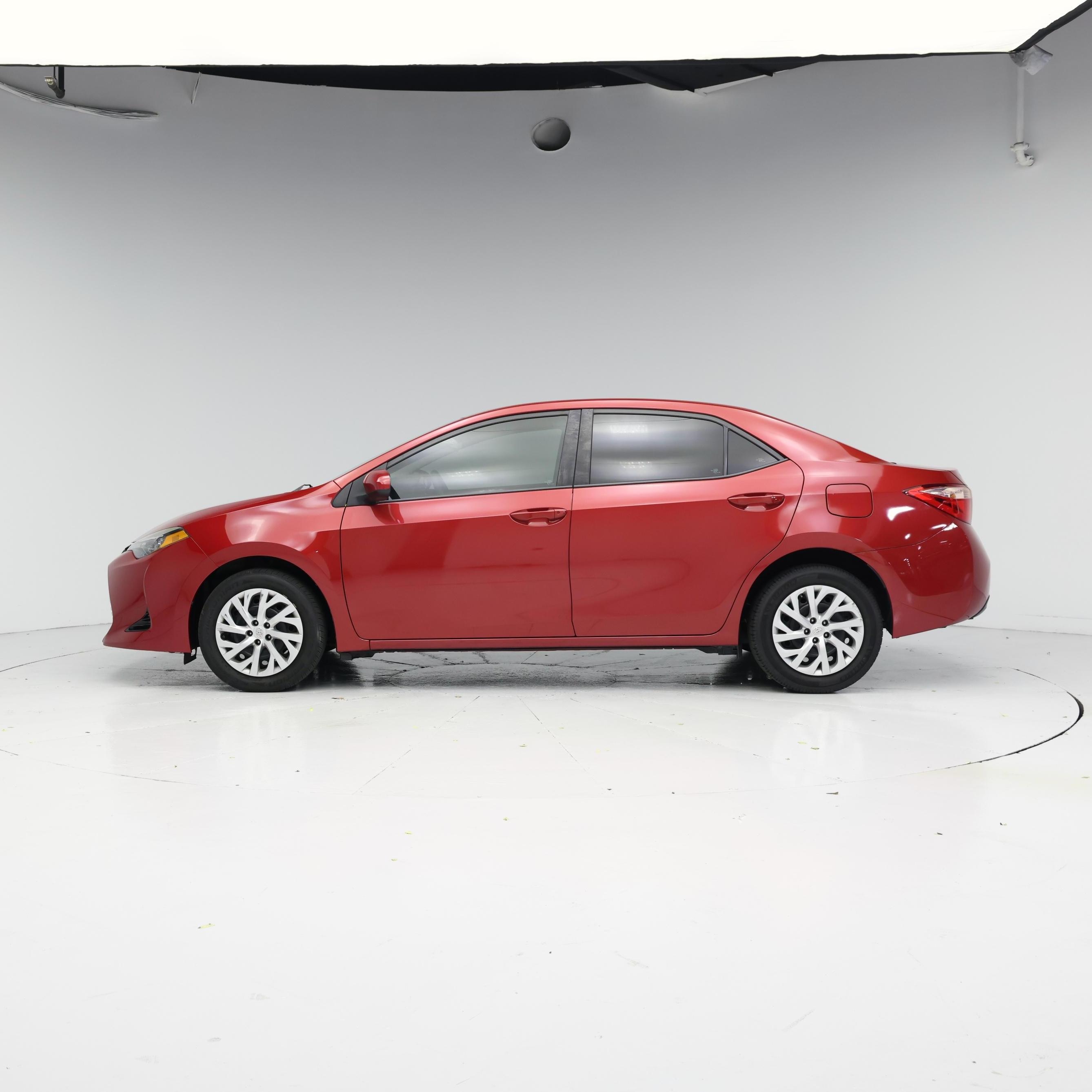 Thumbnail: 2018 Toyota Corolla - 3