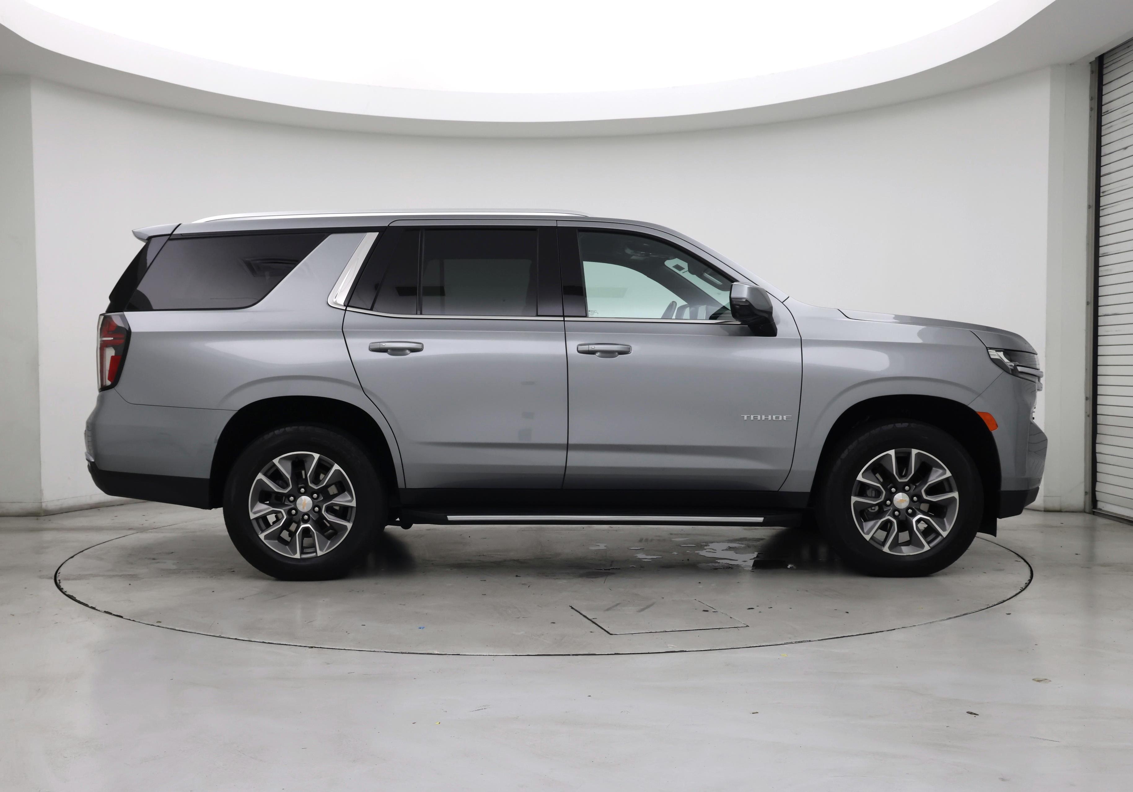 Thumbnail: 2024 Chevrolet Tahoe - 7