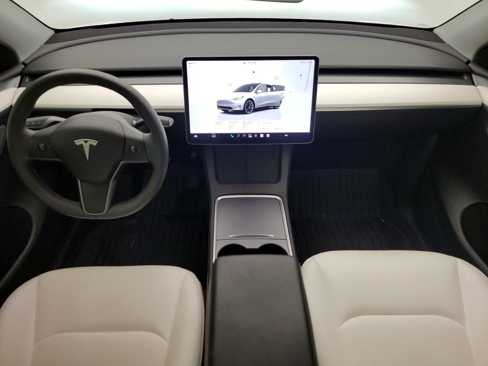 2025 Tesla Model Y Long Range - Photo 10