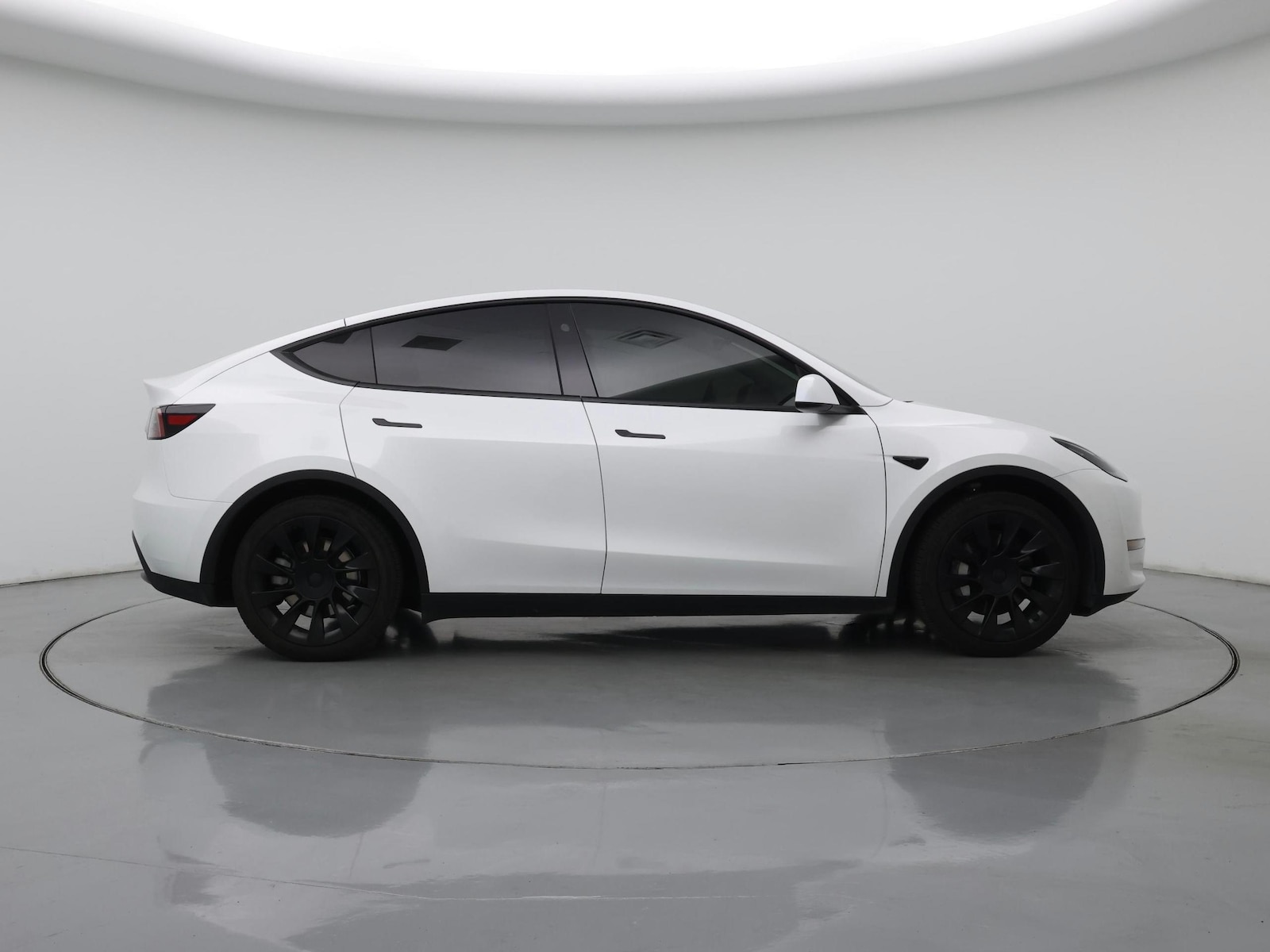 2025 Tesla Model Y Long Range - Photo 8