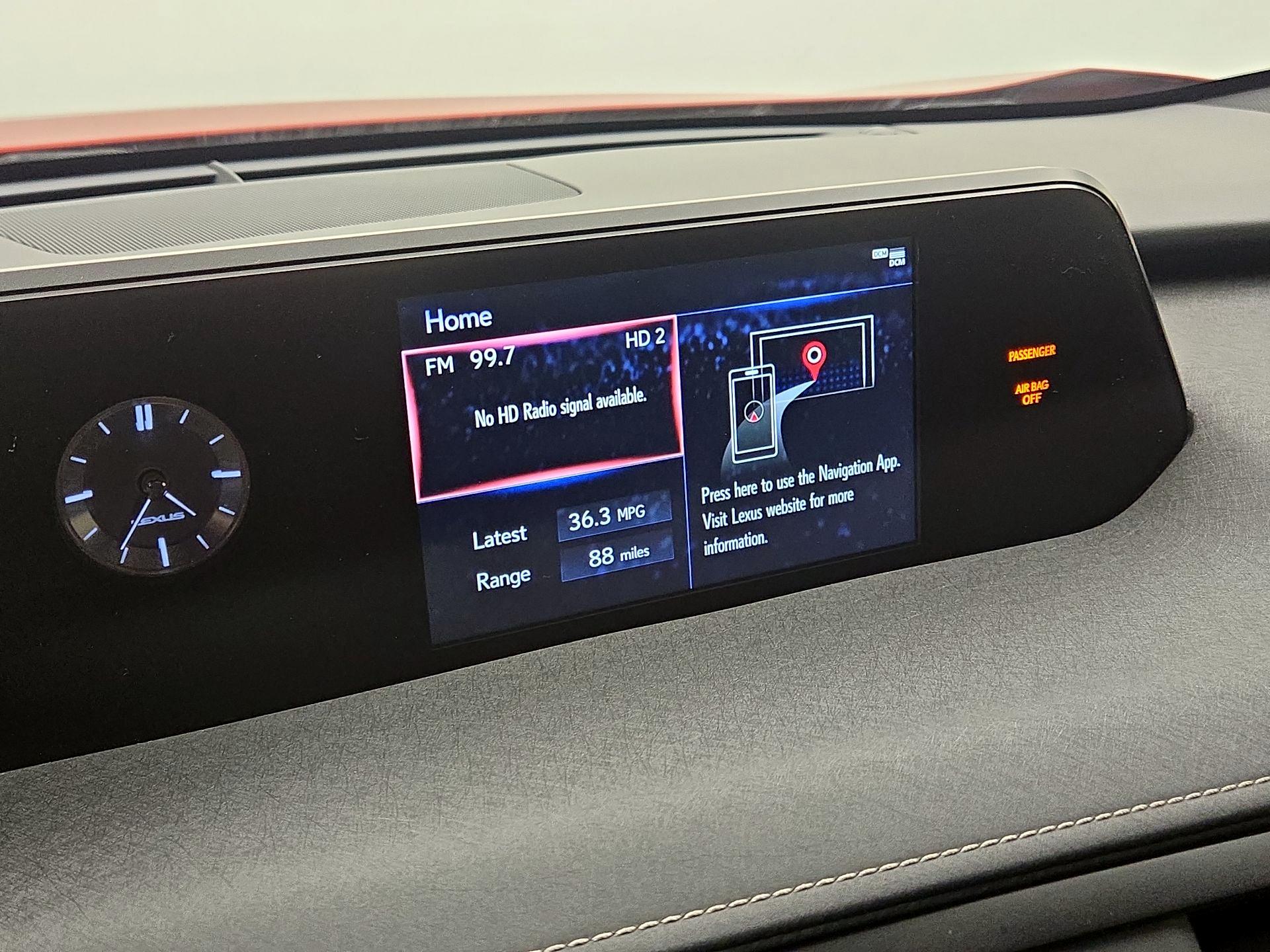 Thumbnail: 2020 Lexus UX - 14