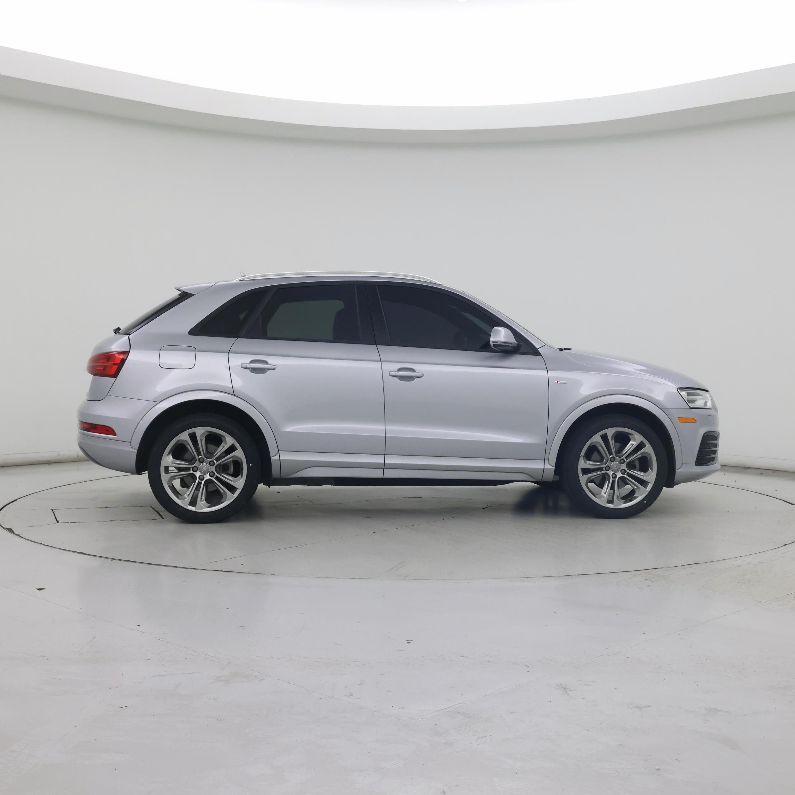 Thumbnail: 2018 Audi Q3 - 7