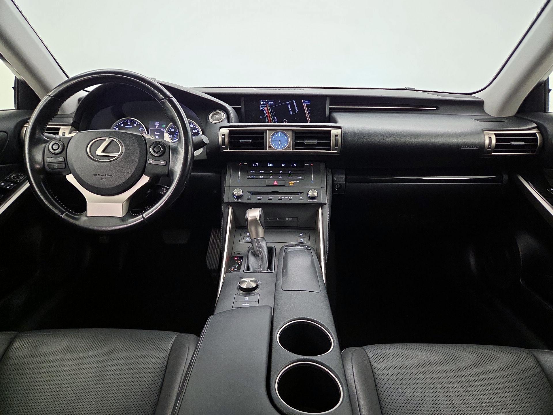 Thumbnail: 2015 Lexus IS - 9